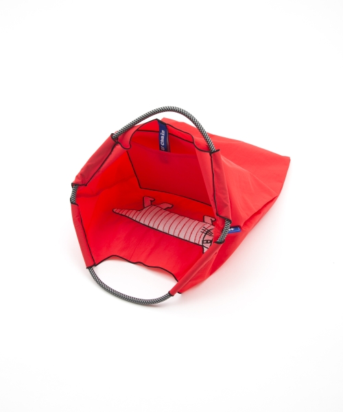 LISA LARSON MIKEY (M)