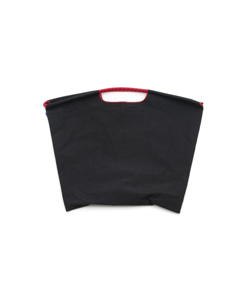 LISA LARSON MIKEY (L)