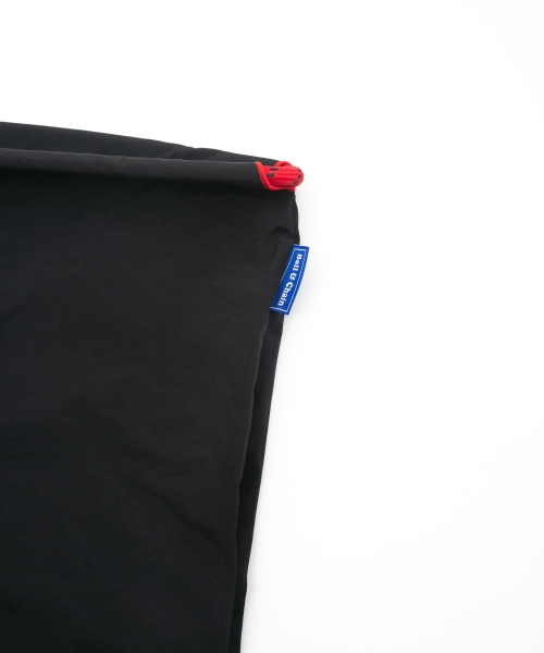 LISA LARSON MIKEY (L)