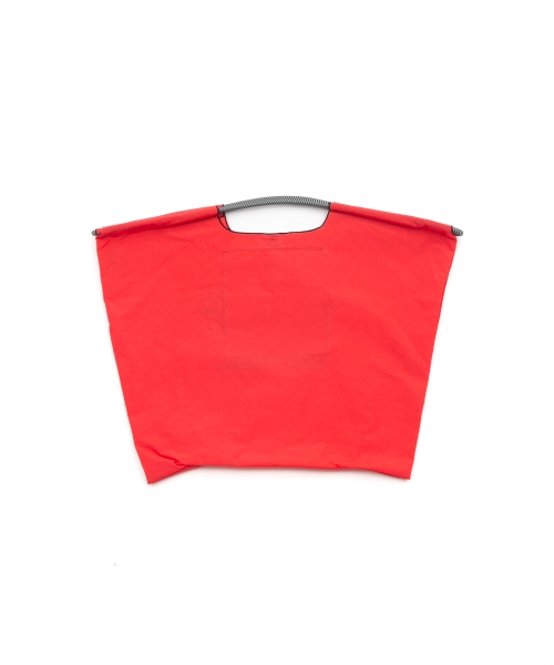 LISA LARSON MIKEY (L)