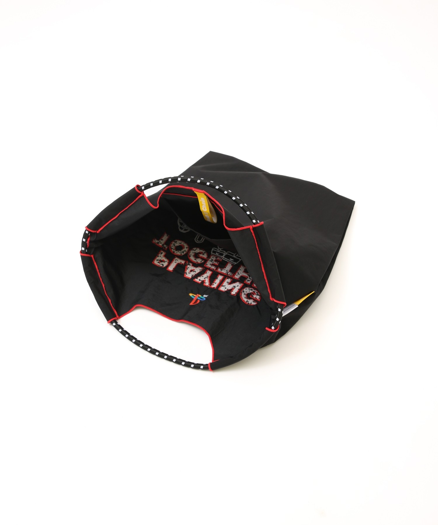 PLAYING TOGETHER (M)