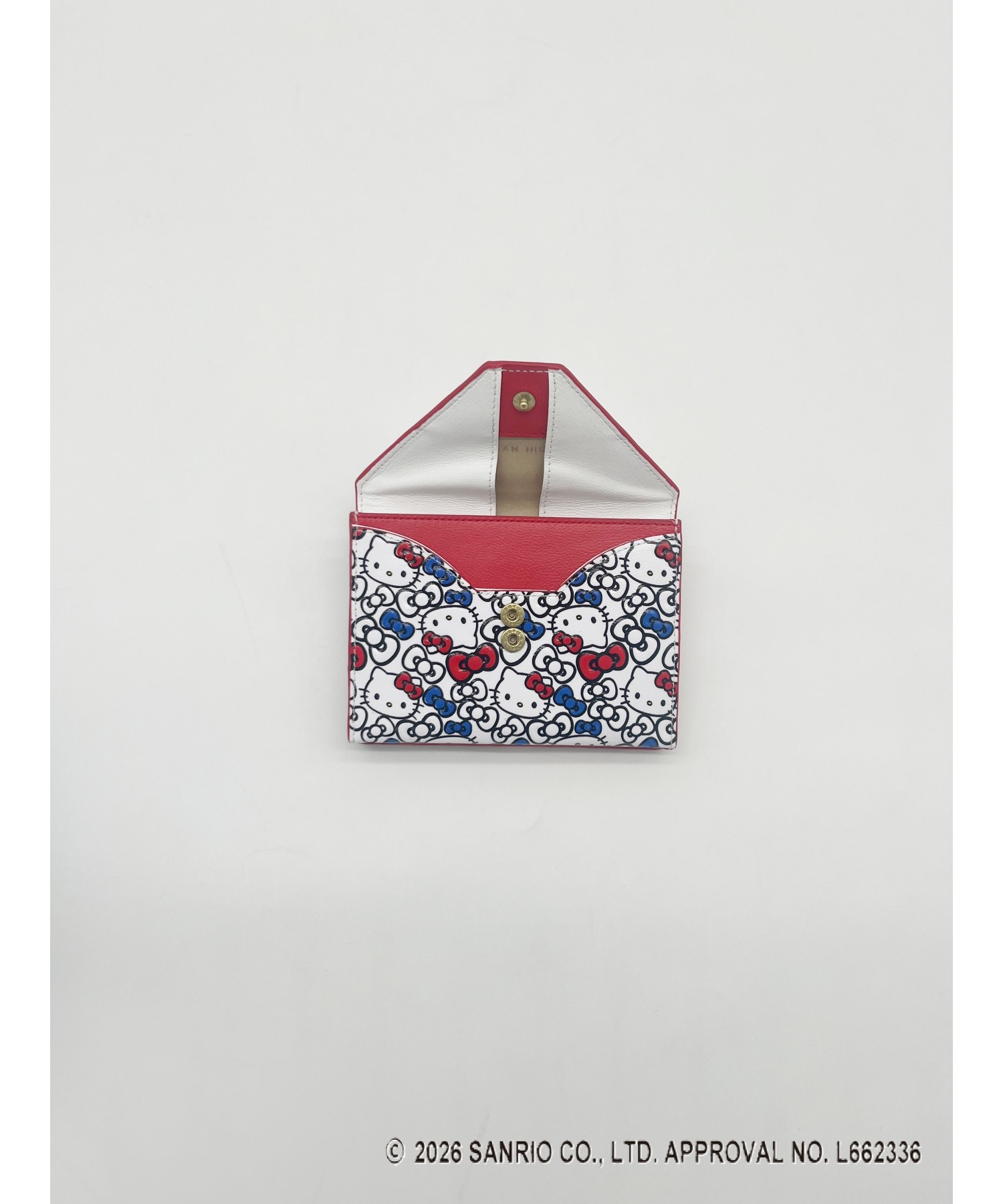 HELLO KITTY × メール型二つ折り財布