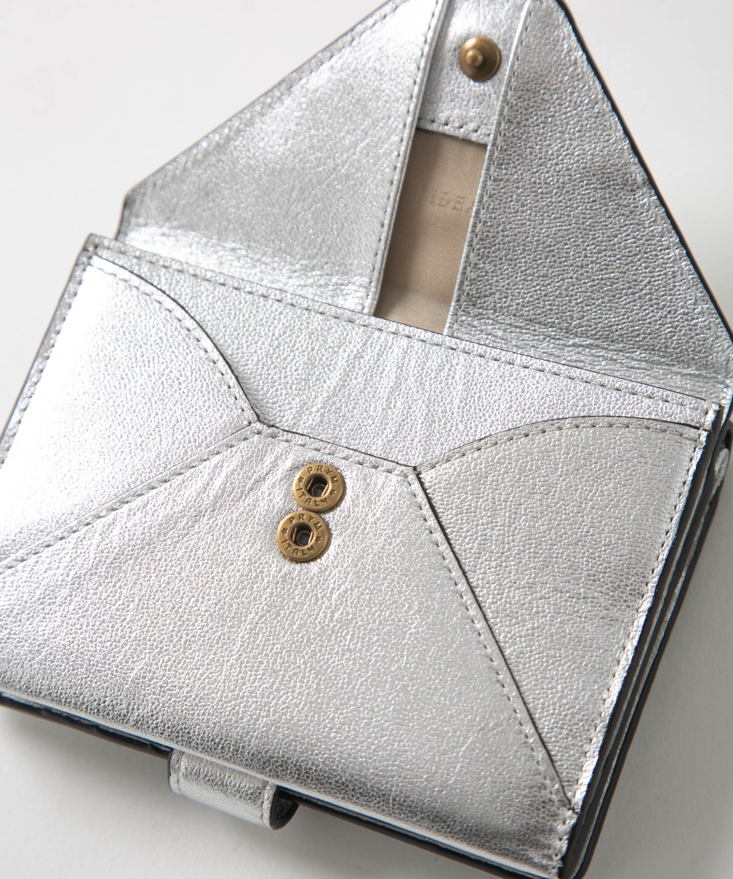 メール型二つ折り財布