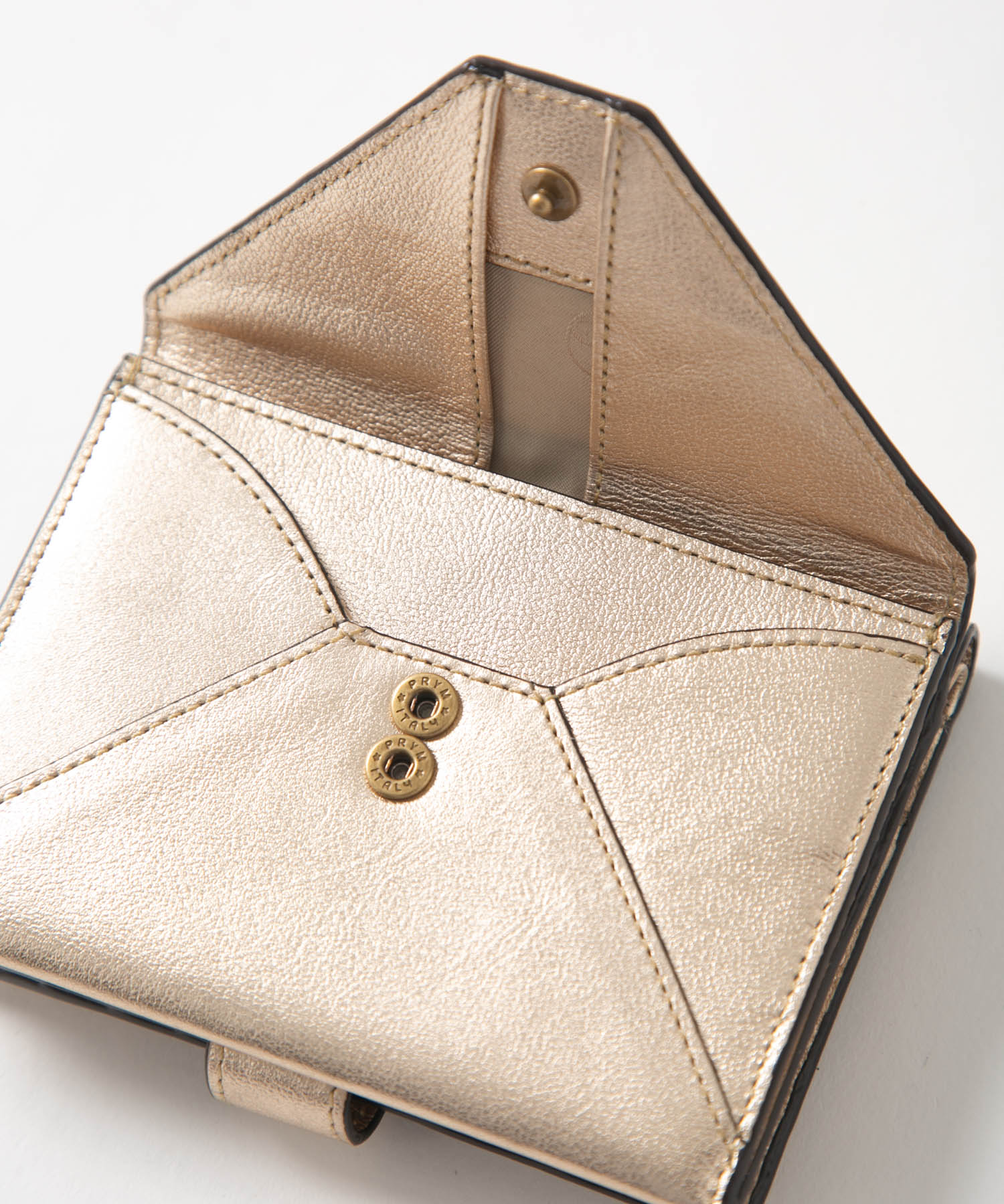 メール型二つ折り財布