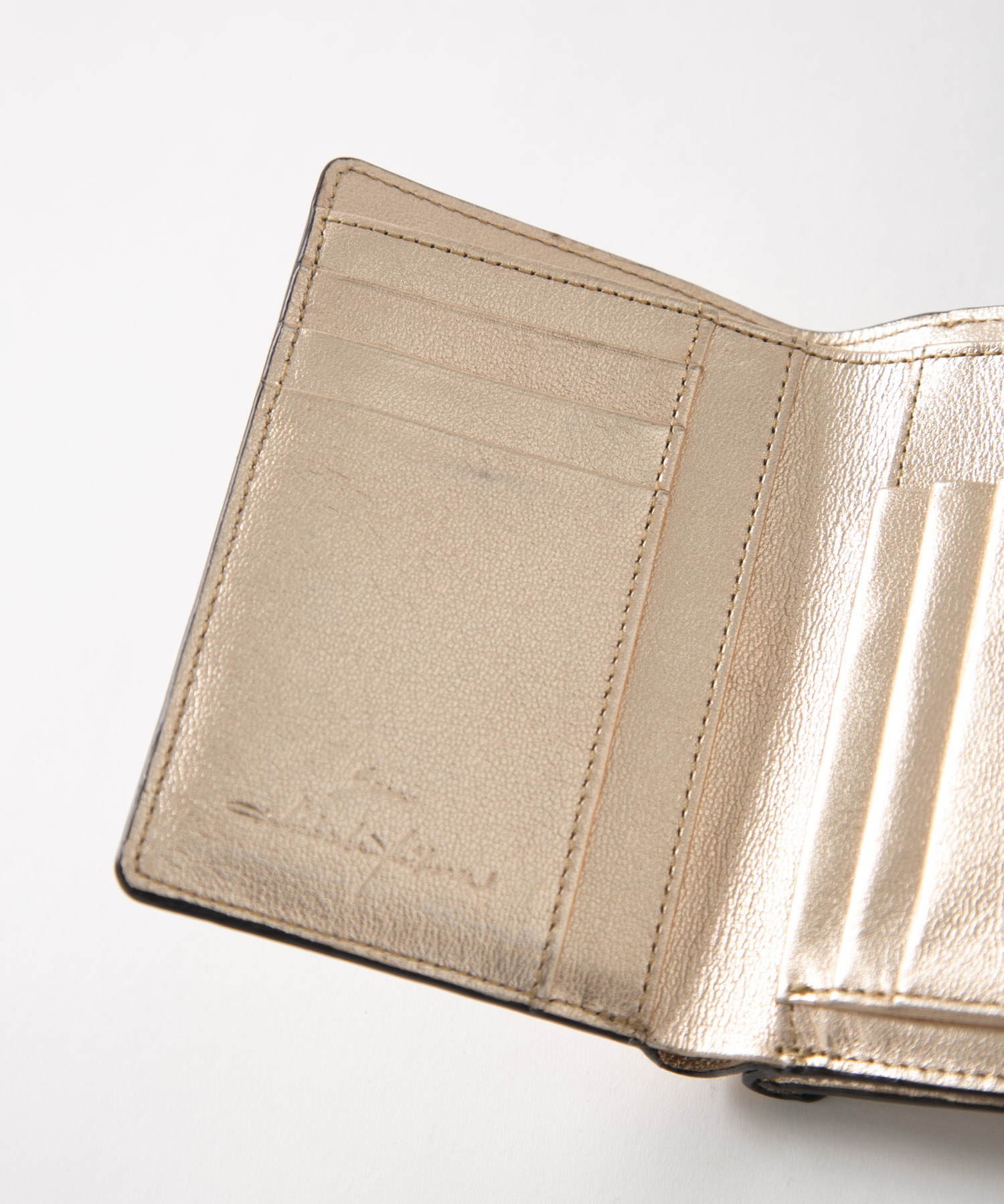 メール型二つ折り財布