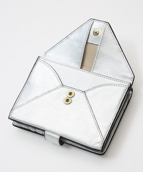 メール型二つ折り財布