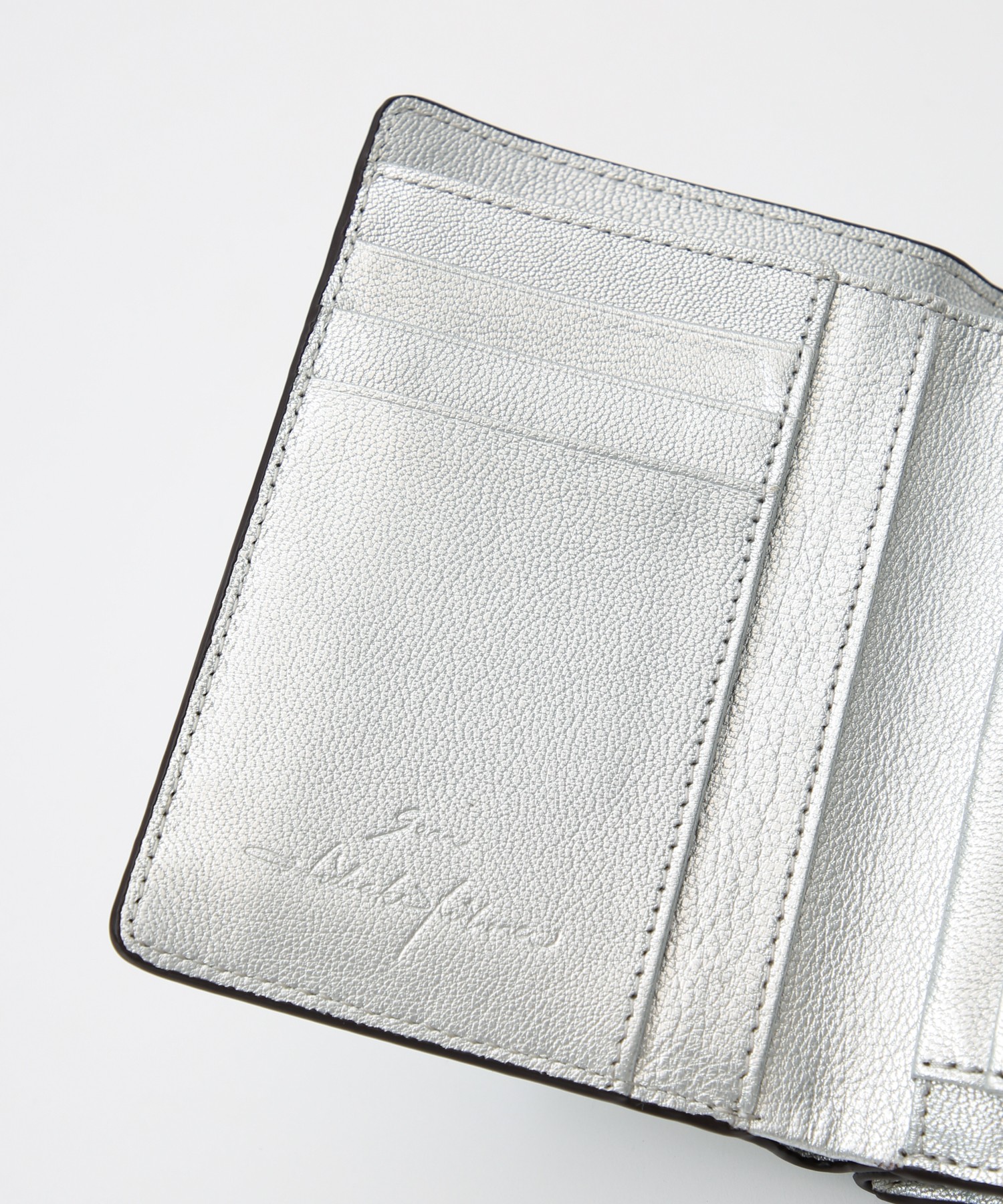 メール型二つ折り財布