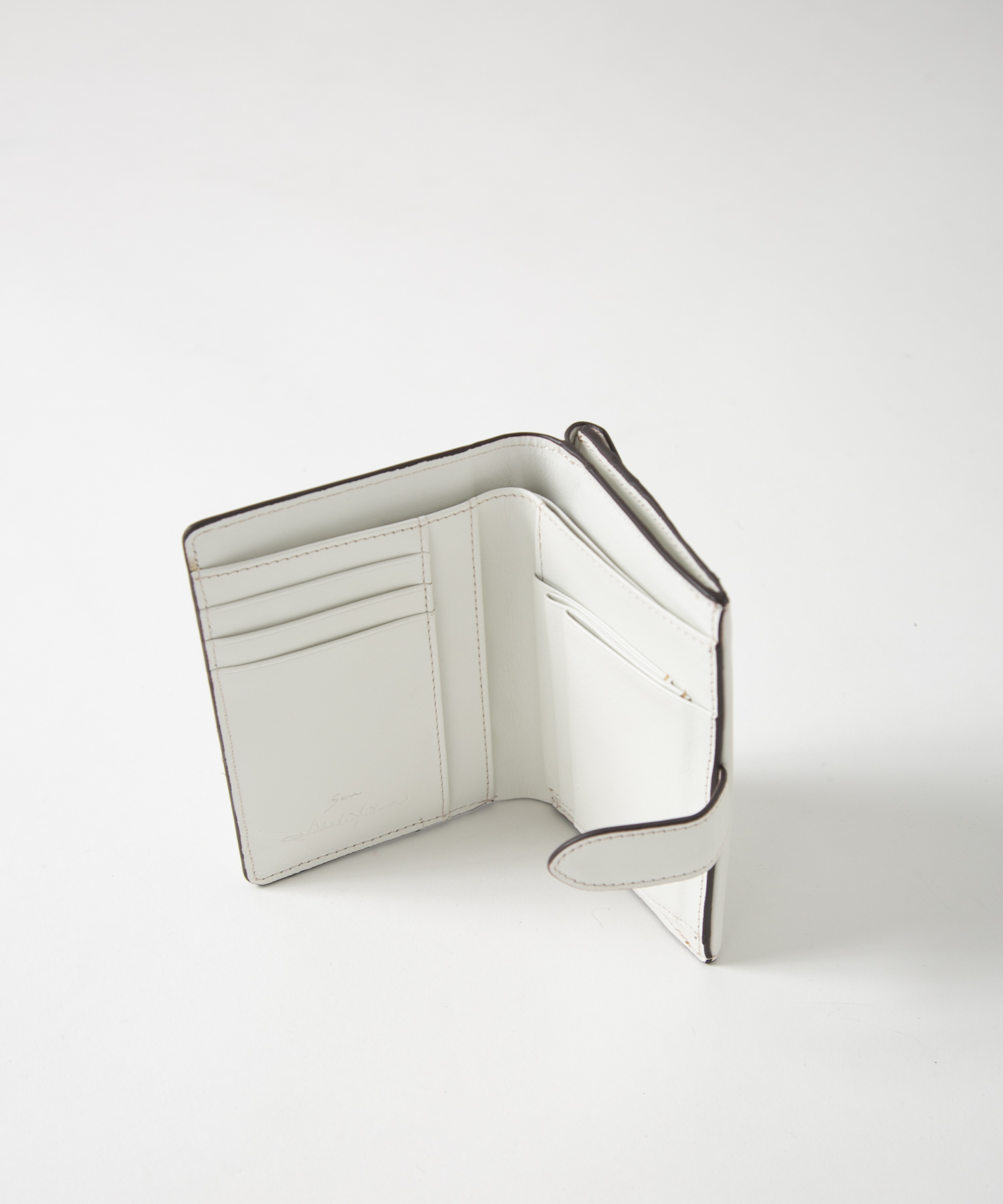 メール型二つ折り財布