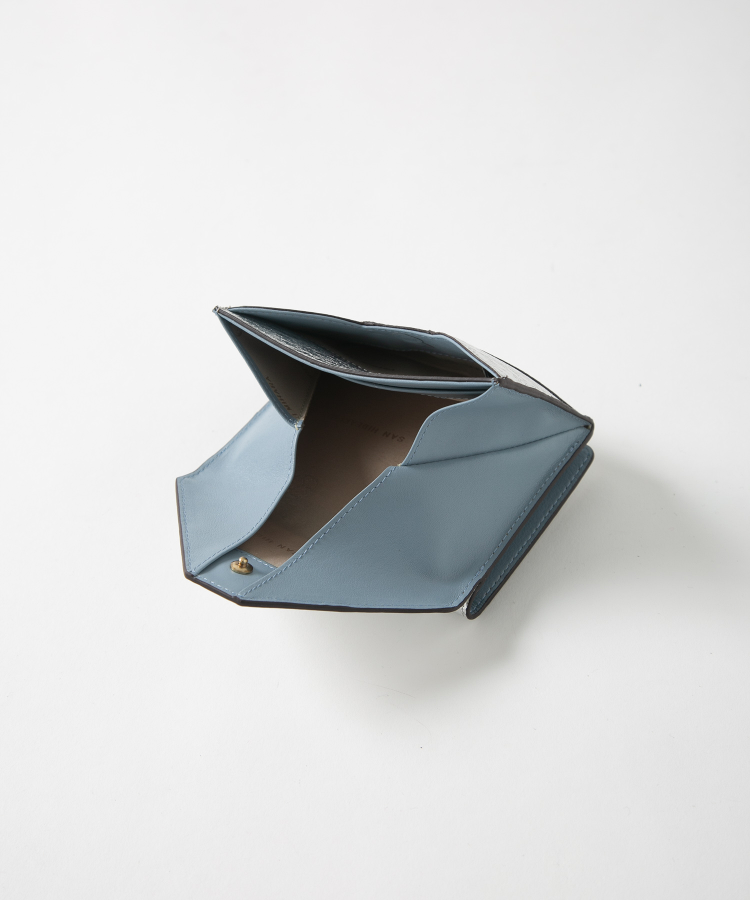 メール型二つ折り財布/レオパード箔押し