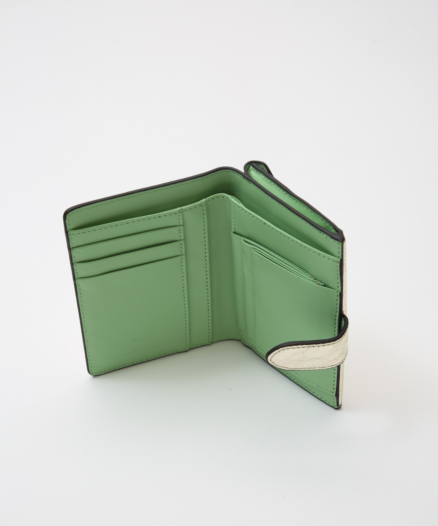 メール型二つ折り財布/レオパード箔押し