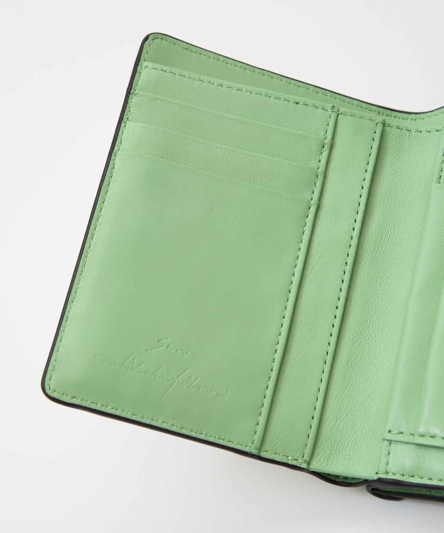 メール型二つ折り財布/レオパード箔押し