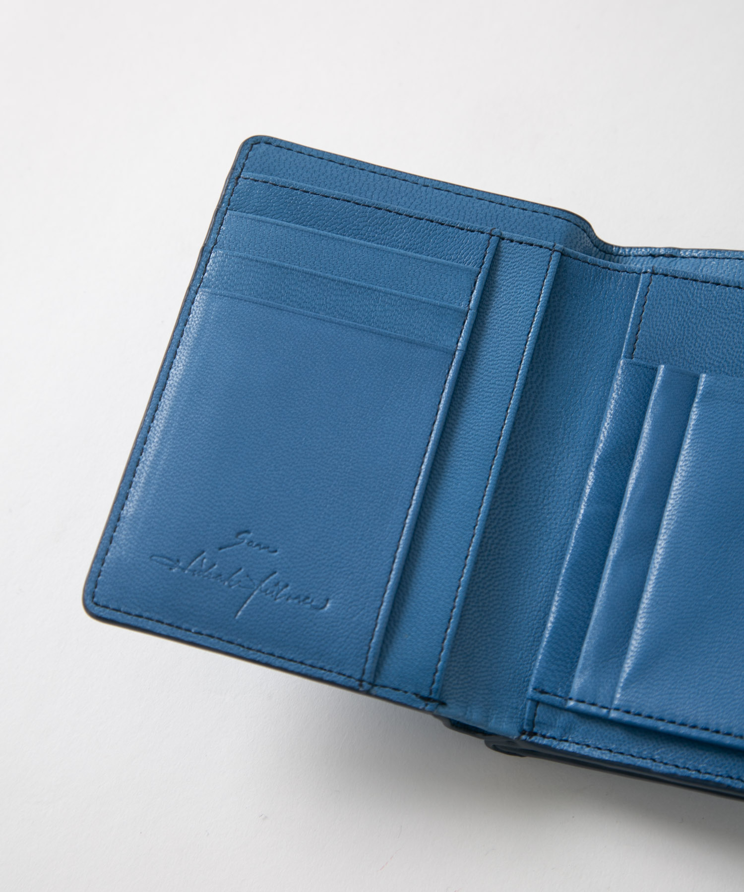 メール型二つ折り財布