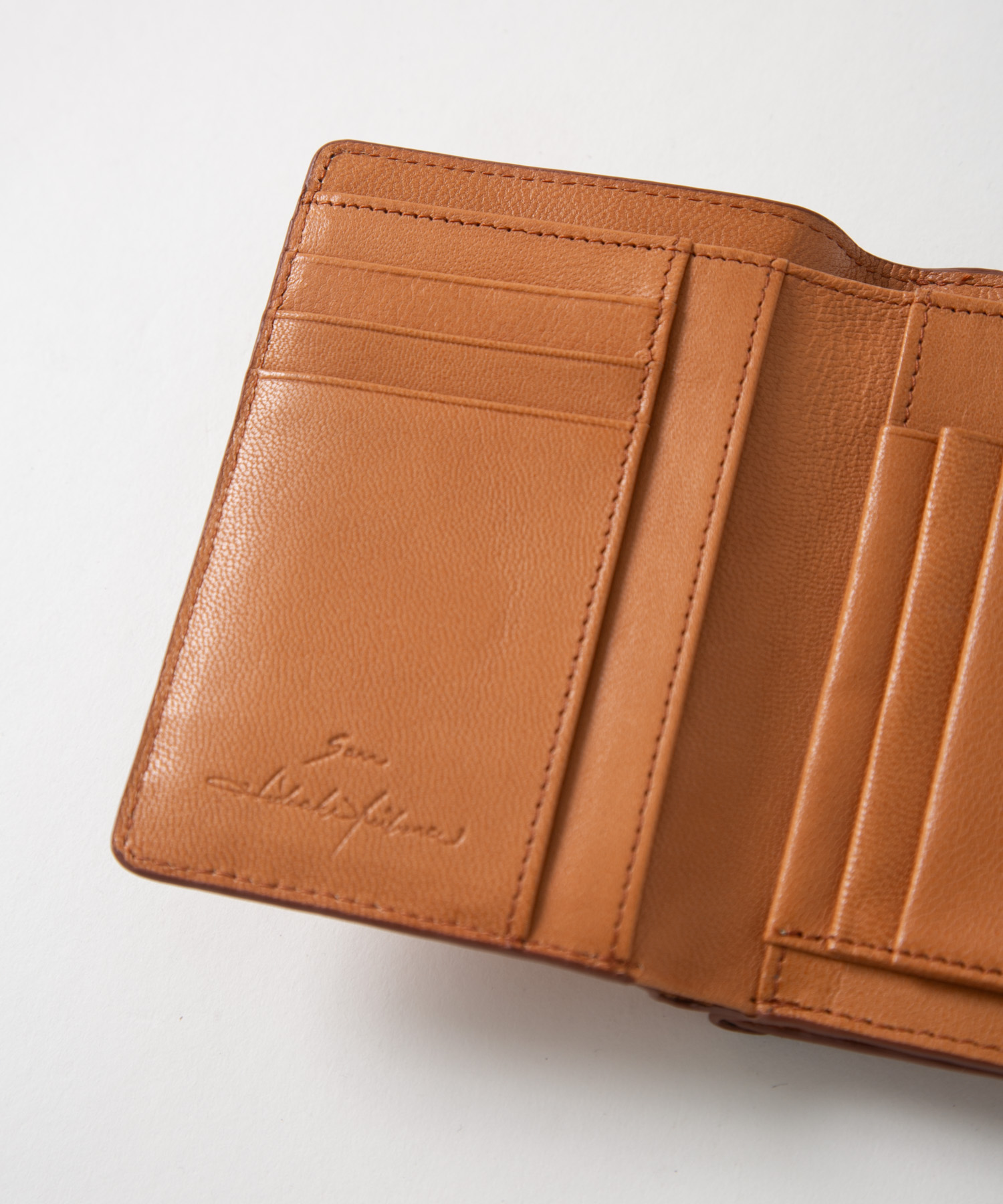 メール型二つ折り財布