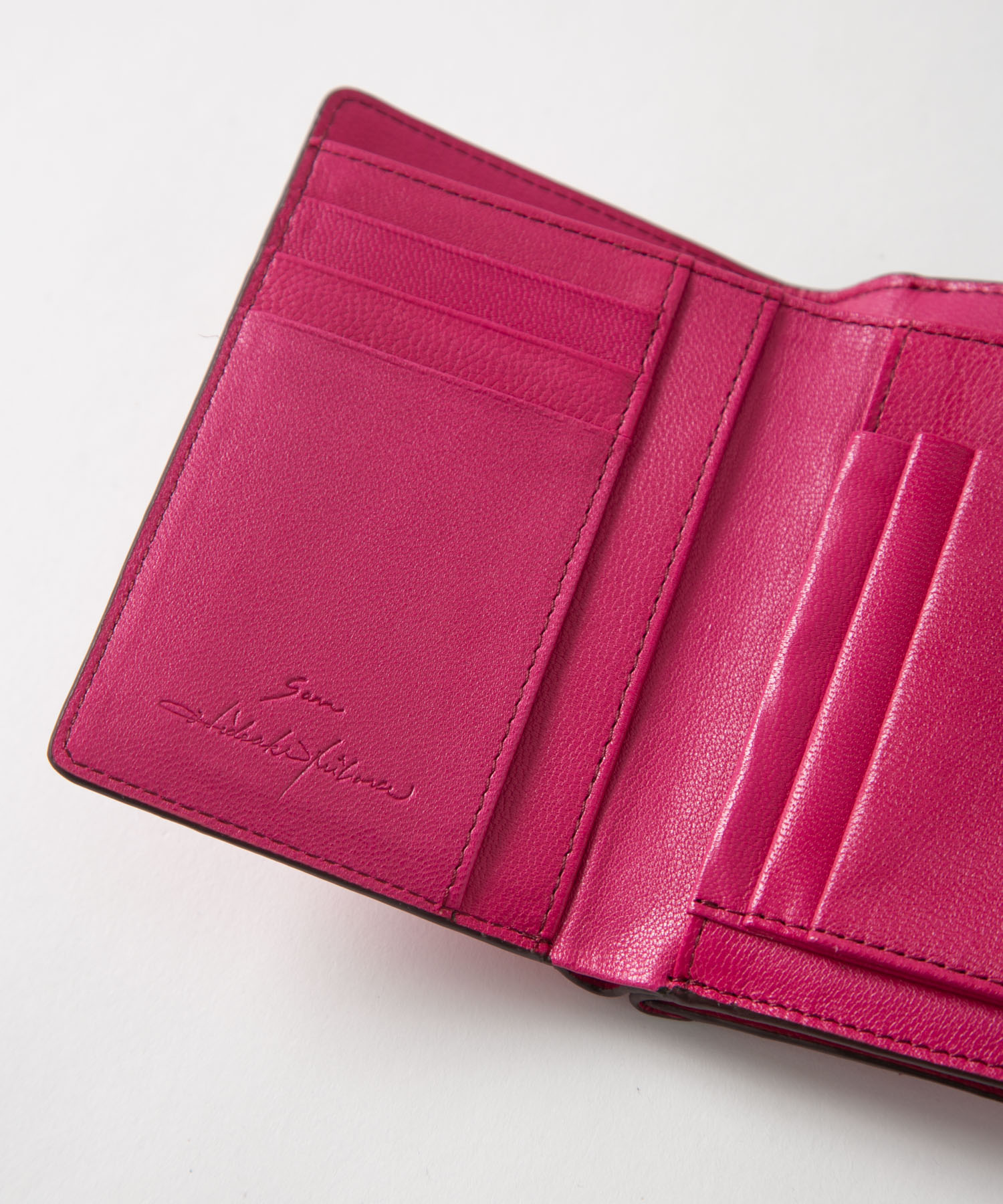 メール型二つ折り財布