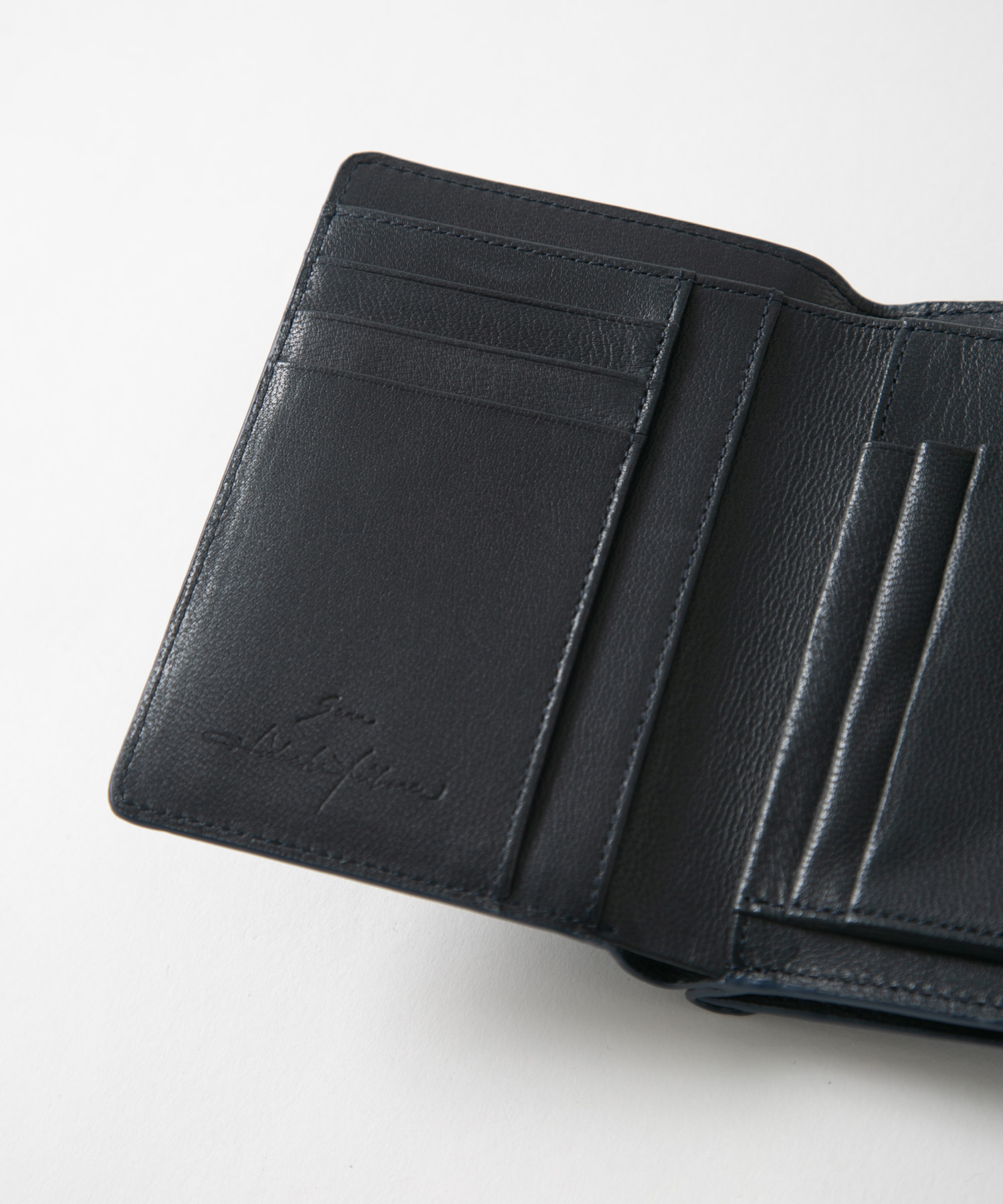 メール型二つ折り財布