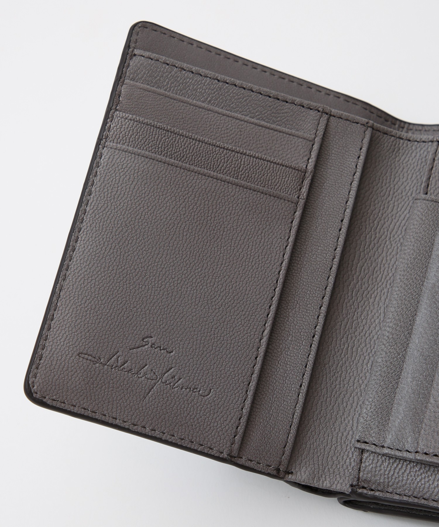 メール型二つ折り財布