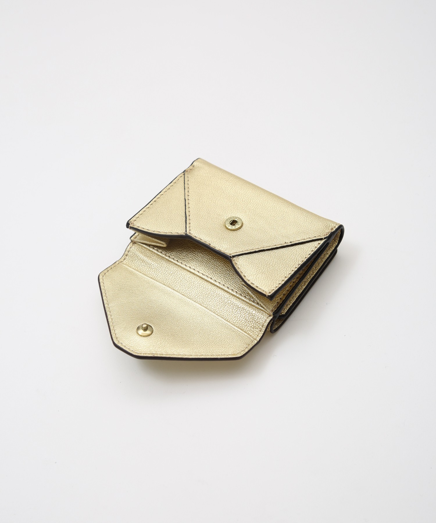 メール型三つ折り財布