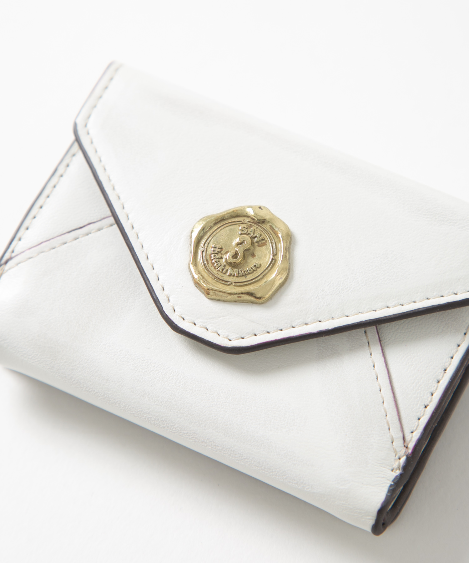 メール型三つ折り財布