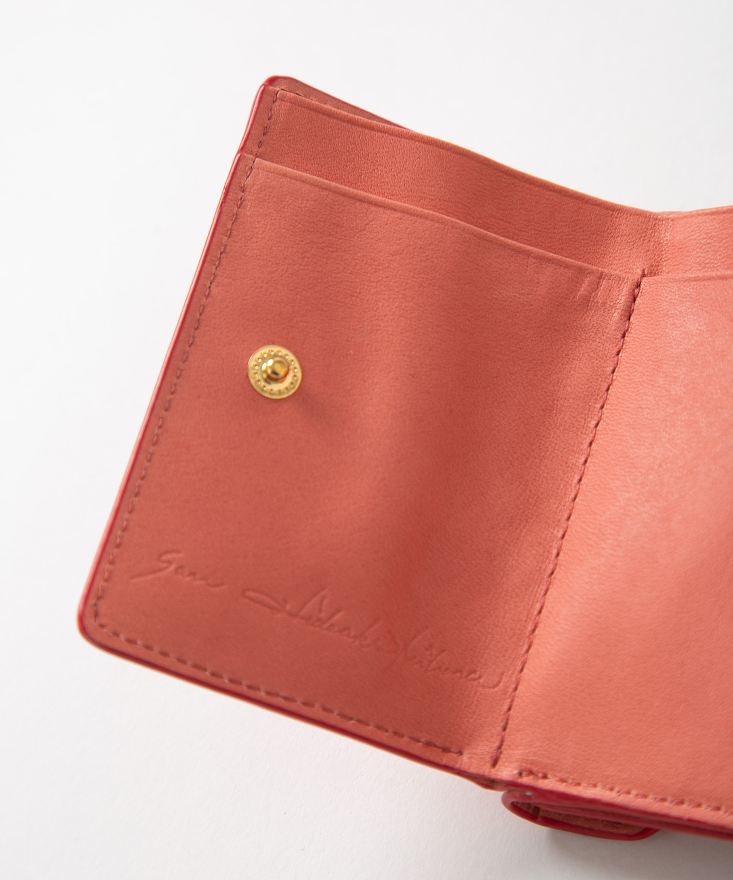 メール型三つ折り財布