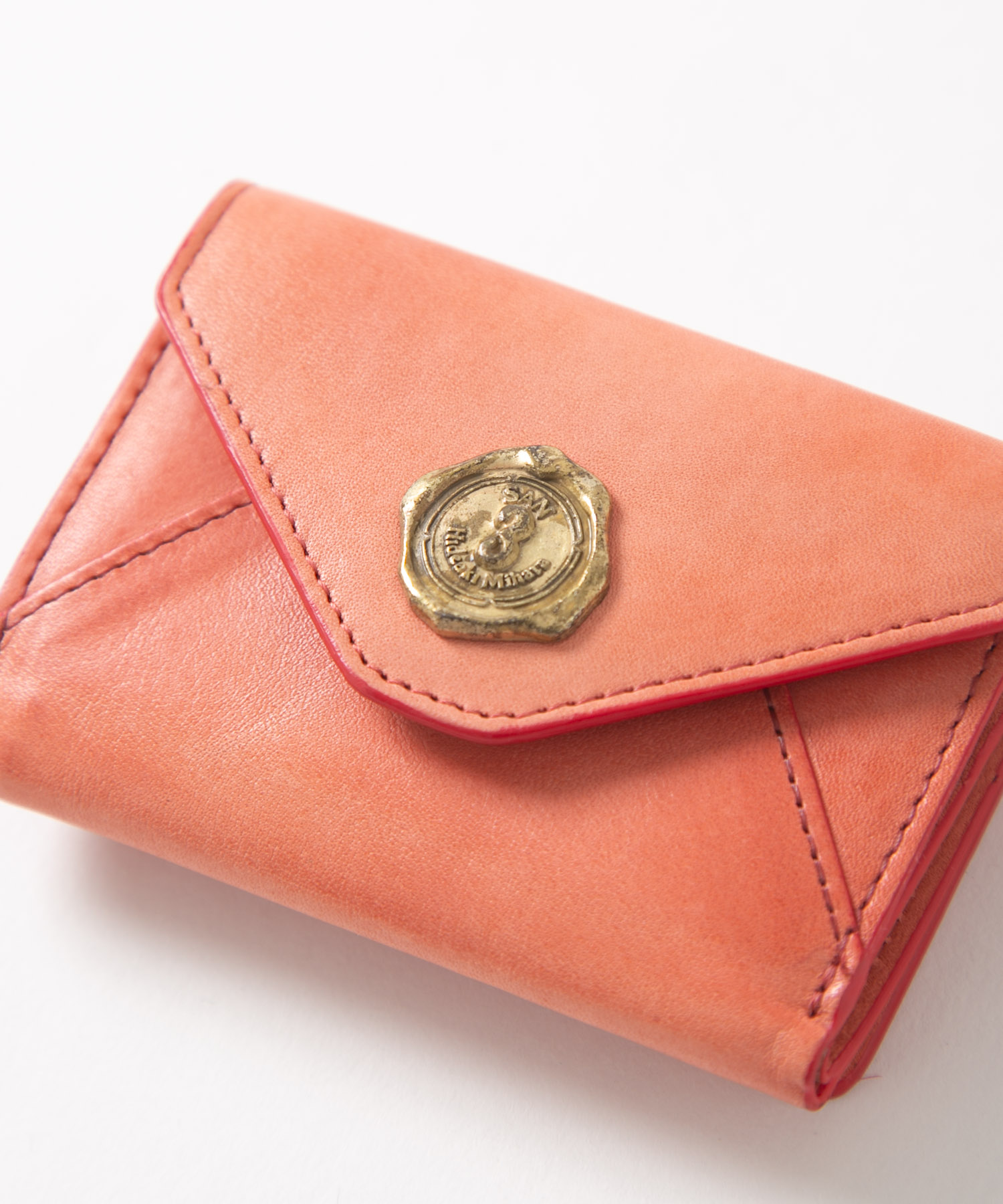 メール型三つ折り財布