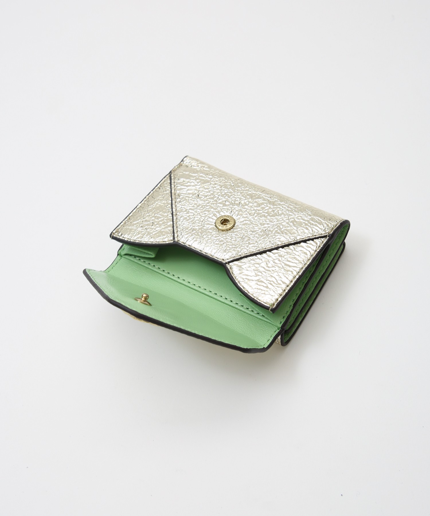 メール型三つ折りミニ財布/レオパード箔押し