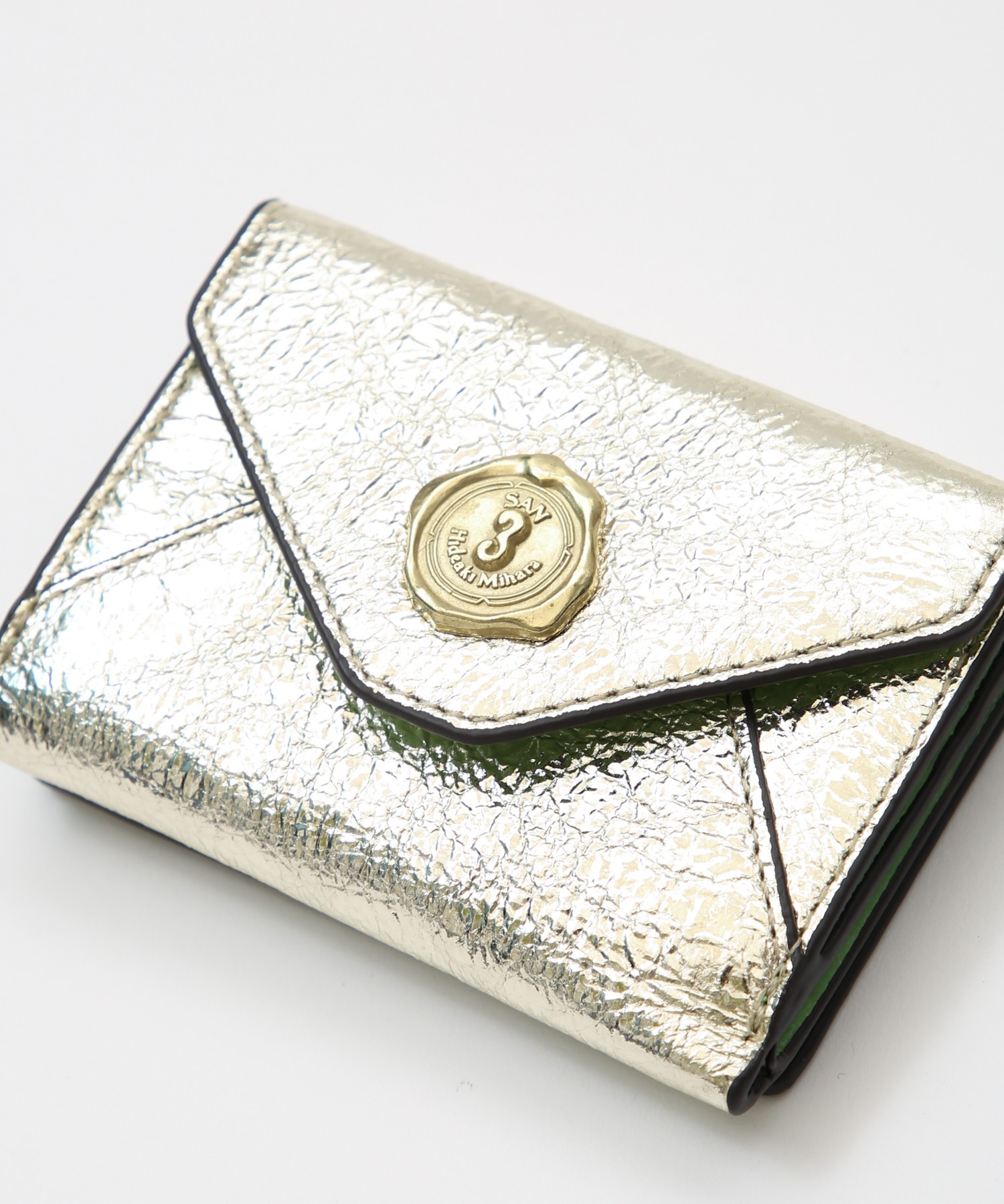 メール型三つ折りミニ財布/レオパード箔押し