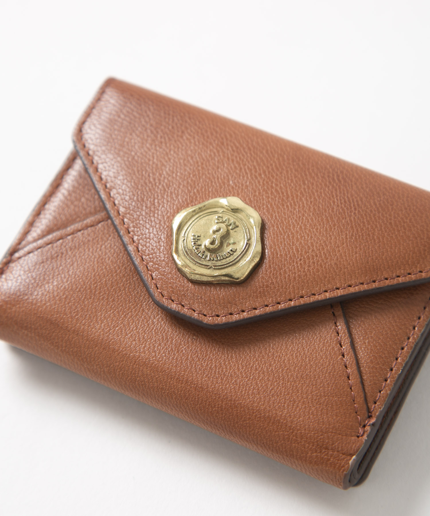 メール型三つ折り財布