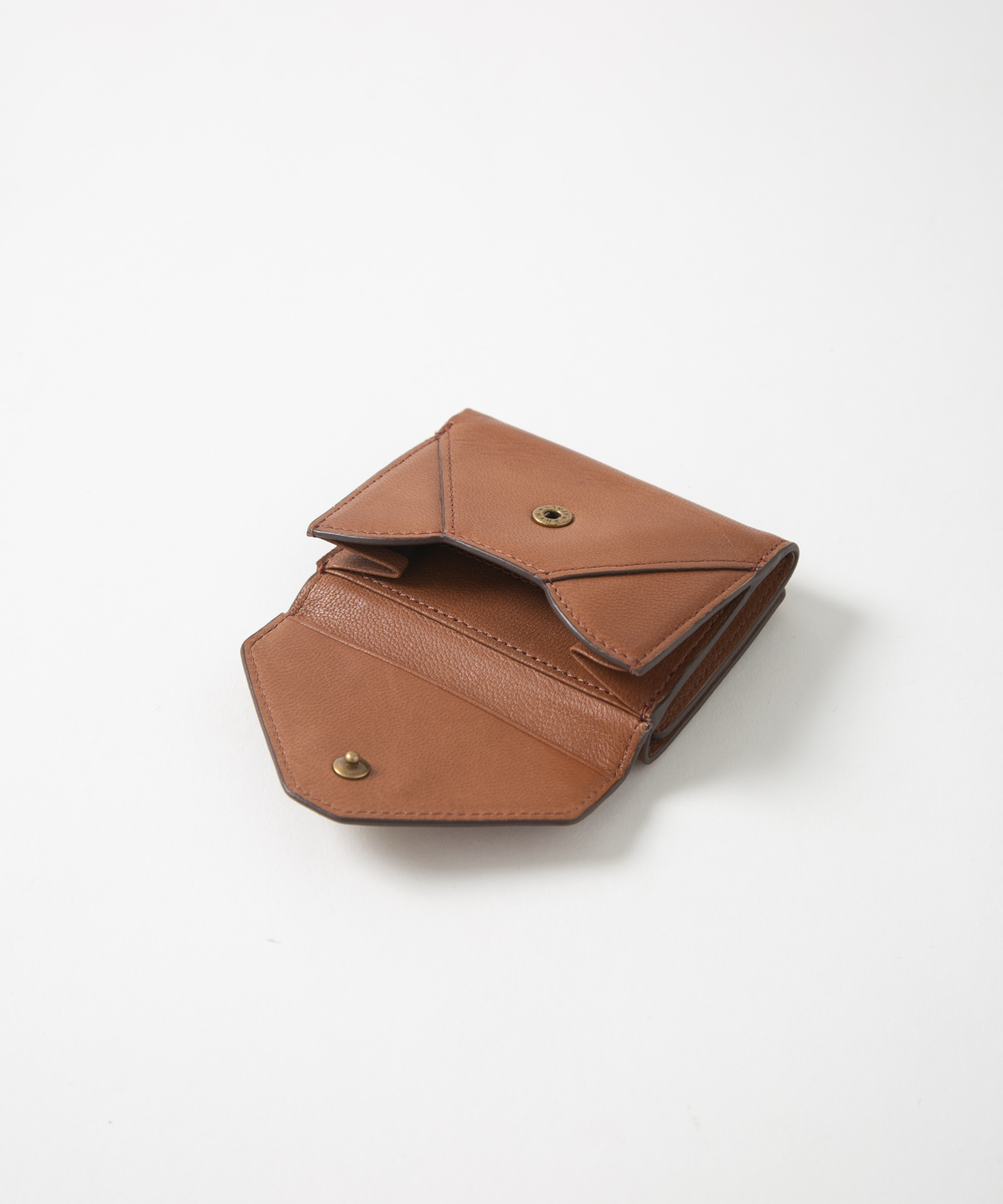 メール型三つ折り財布