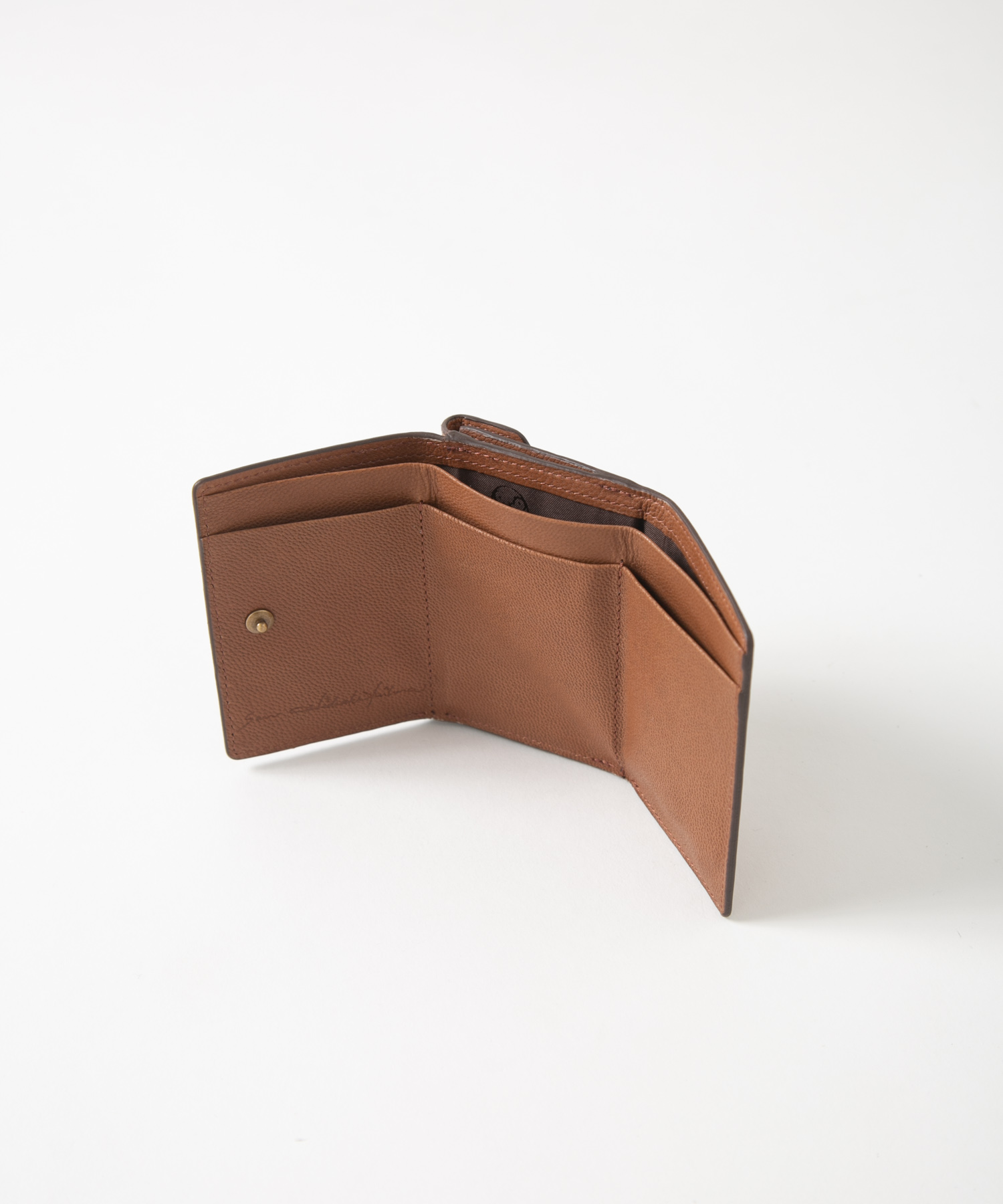 メール型三つ折り財布