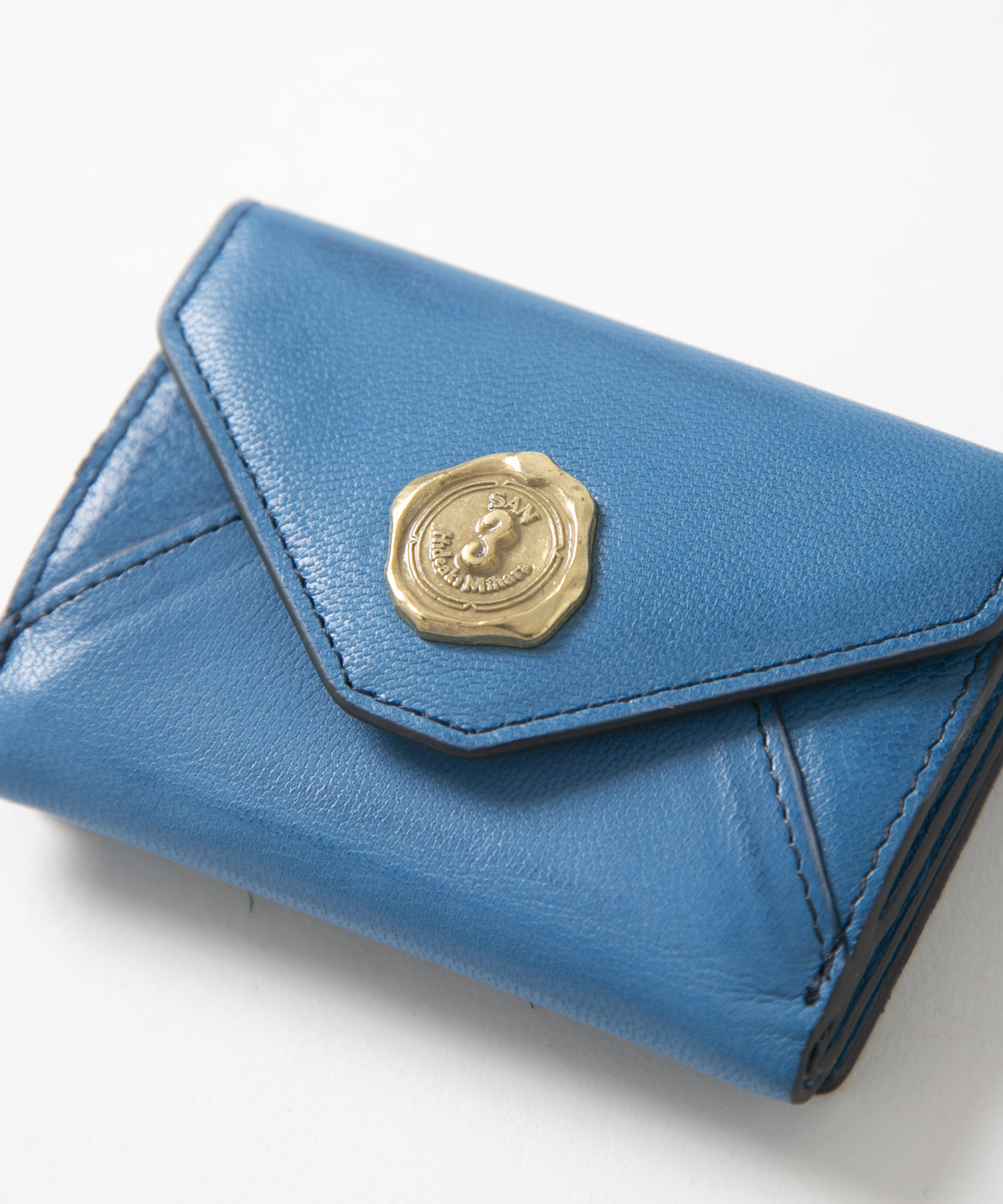 メール型三つ折り財布