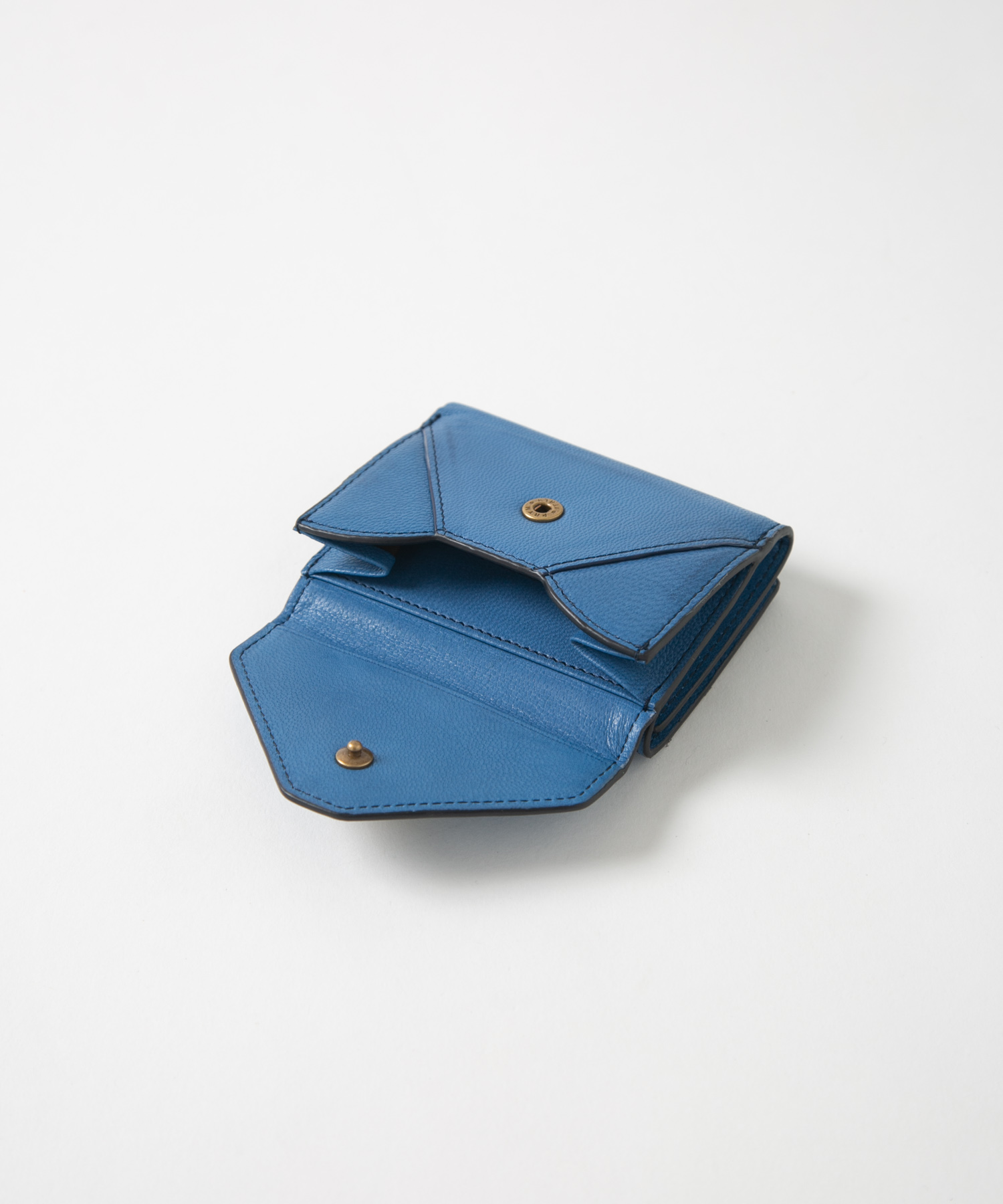 メール型三つ折り財布