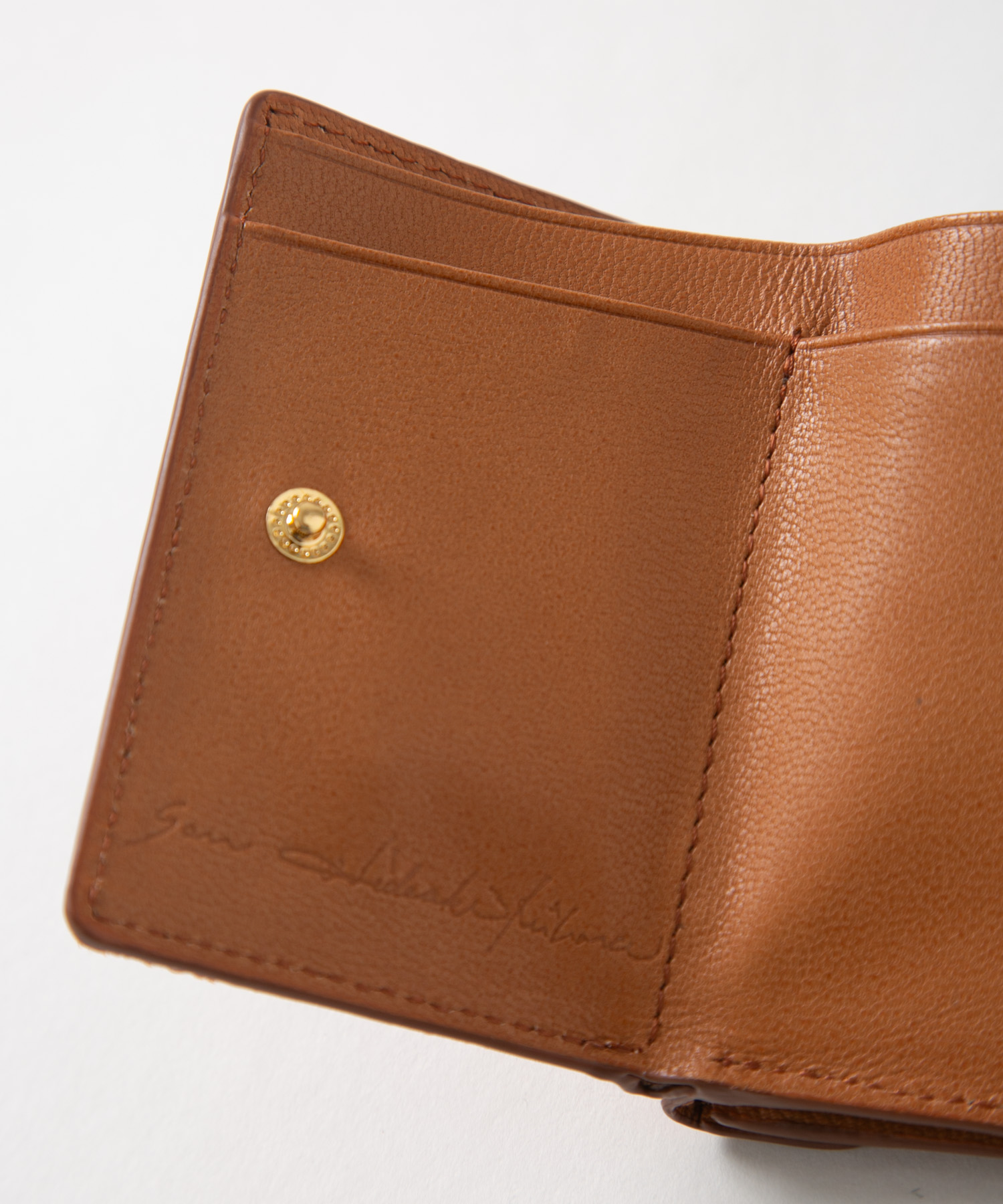 メール型三つ折り財布