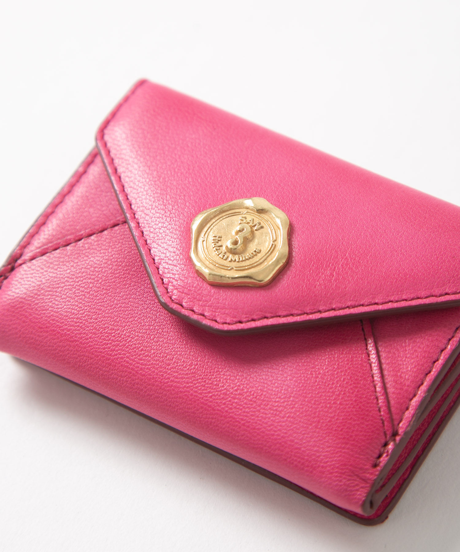 メール型三つ折り財布