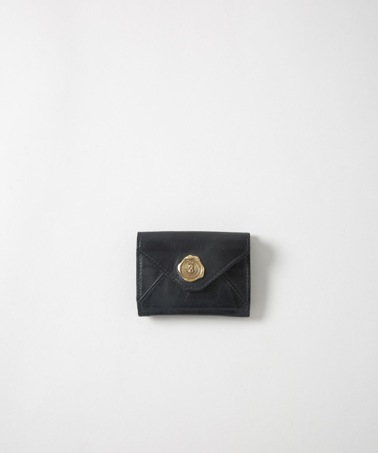 メール型三つ折り財布