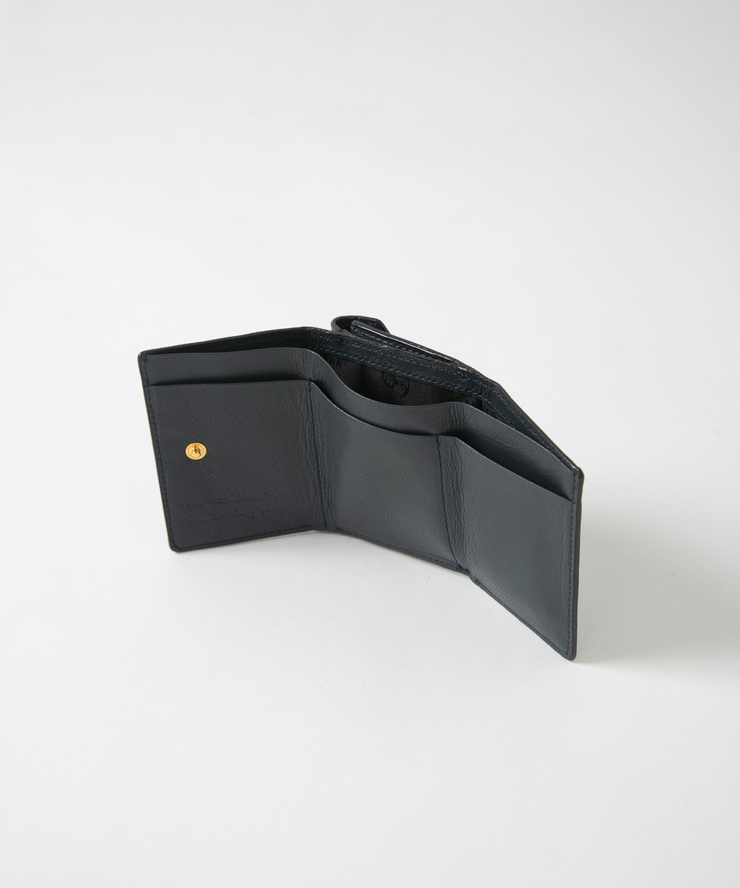 メール型三つ折り財布