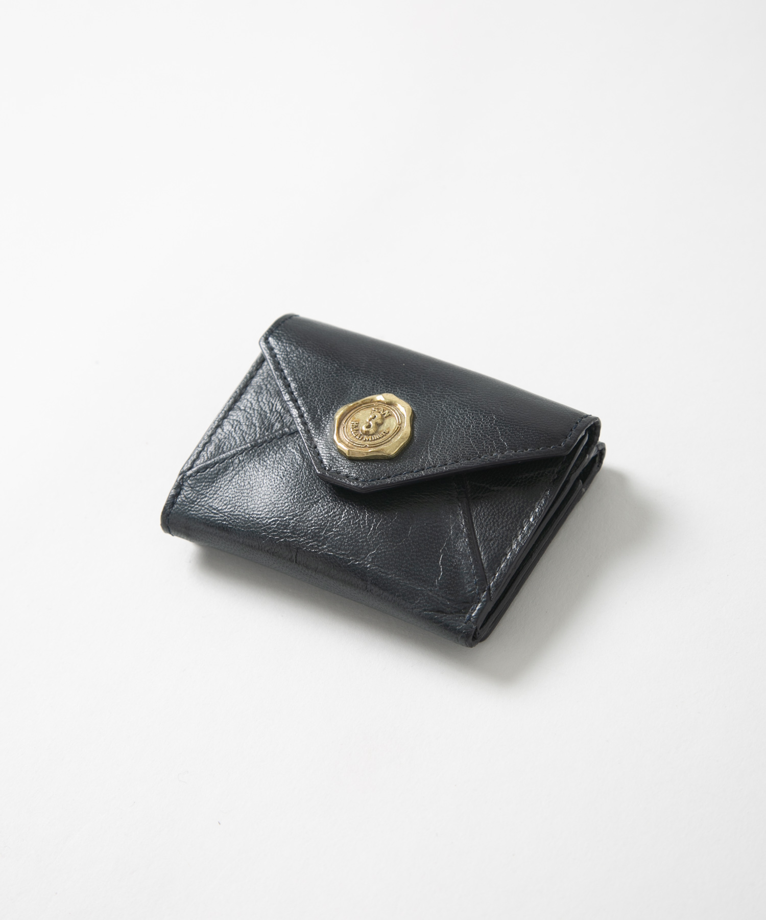 メール型三つ折り財布