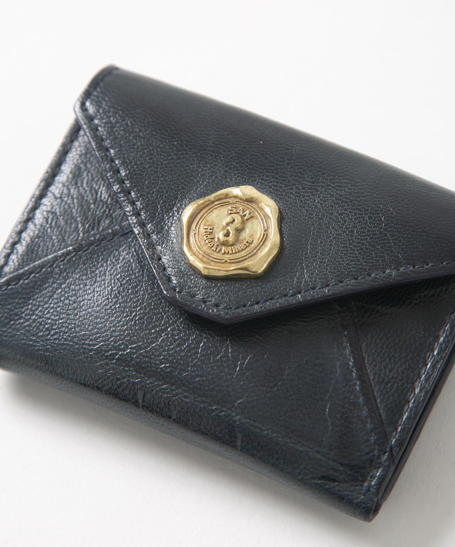 メール型三つ折り財布