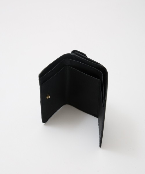 メール型三つ折り財布
