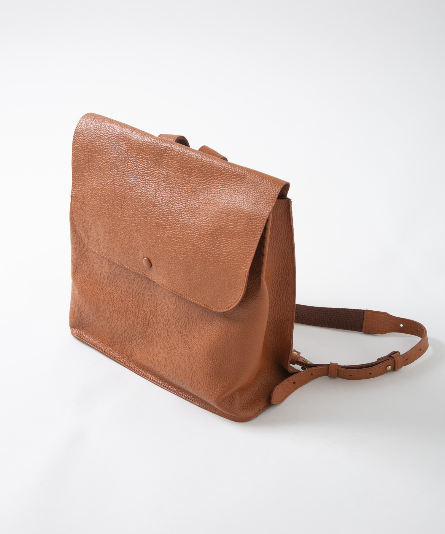 レザーリュックL