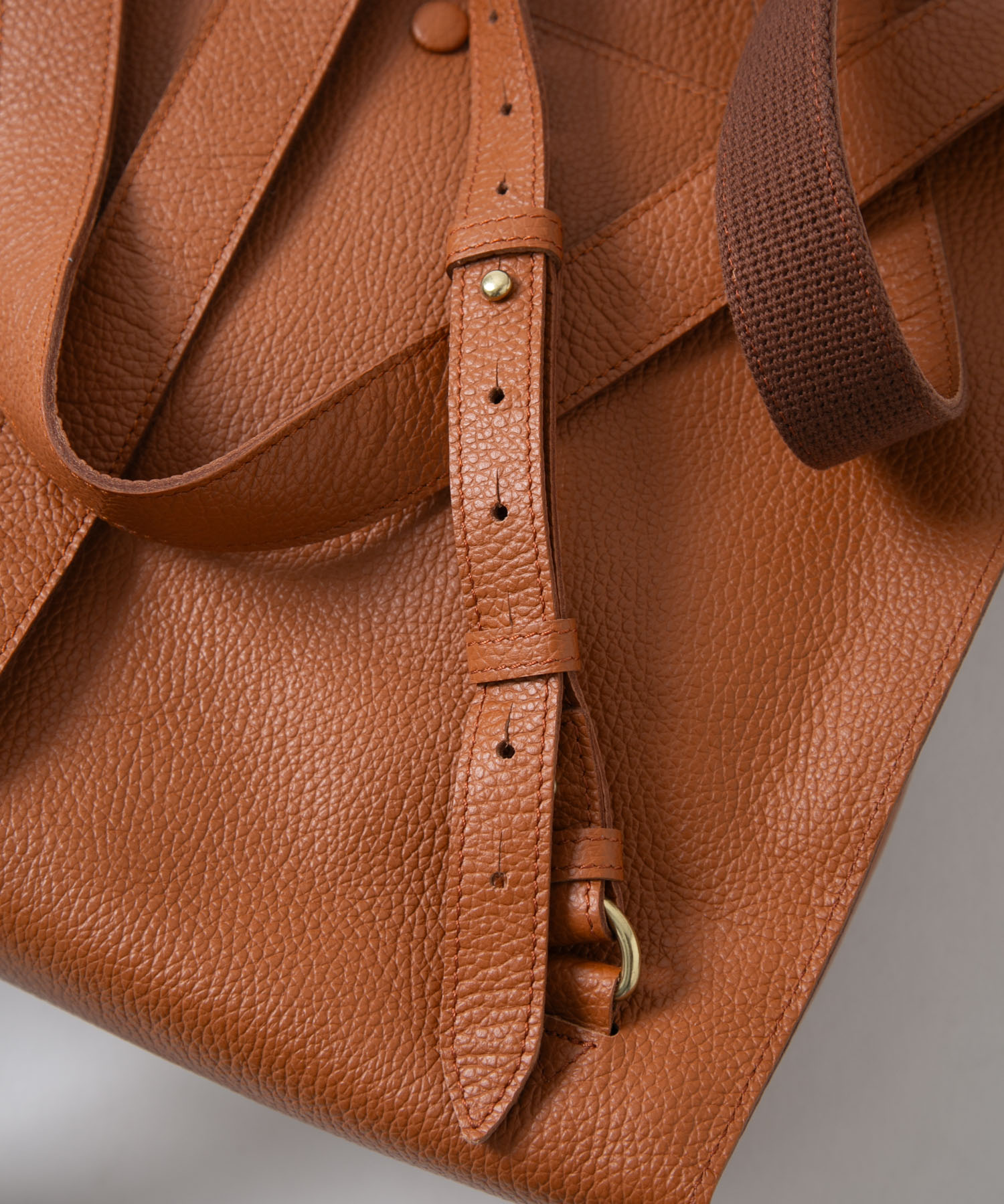 レザーリュックL