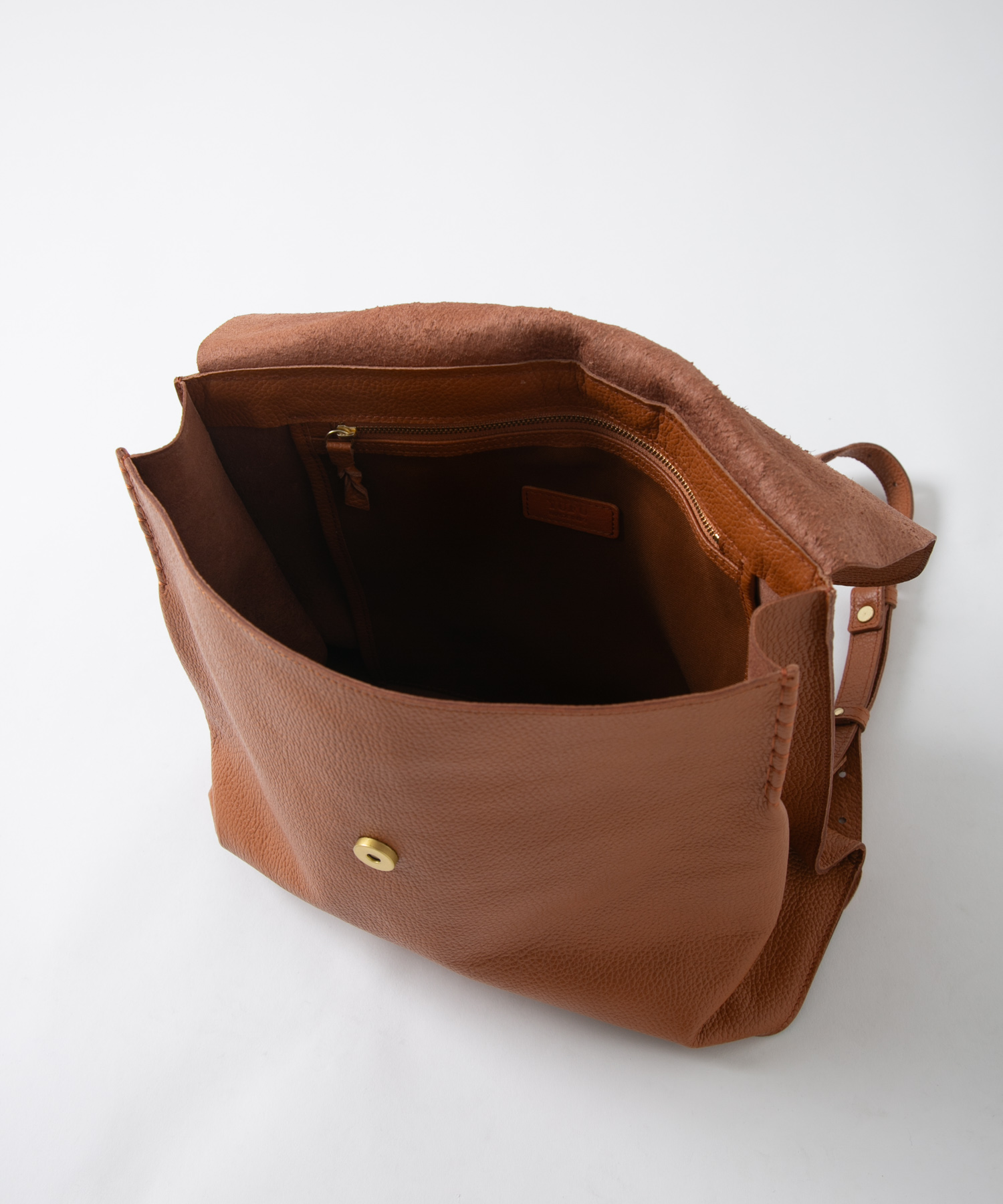 レザーリュックL