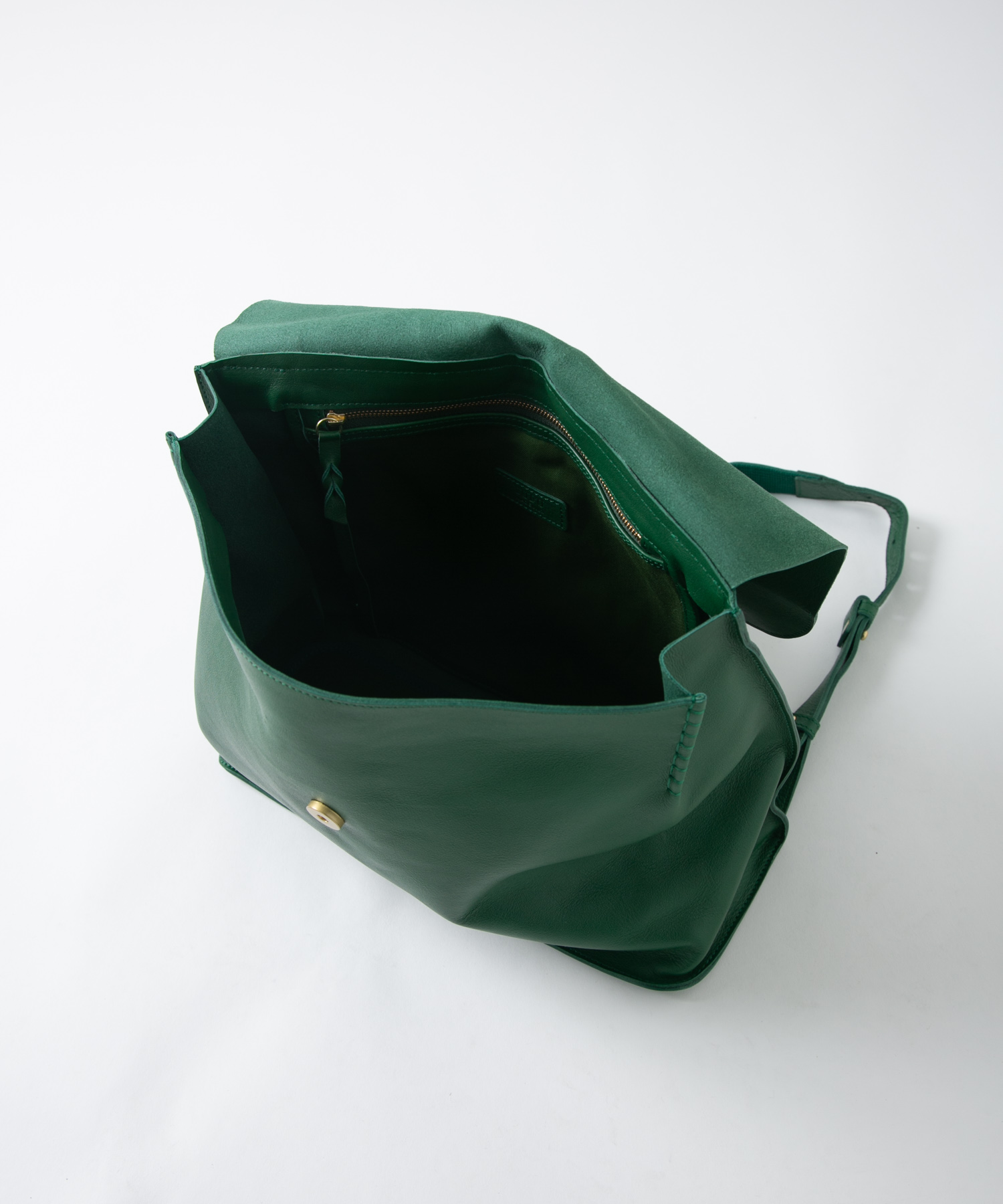 レザーリュックL