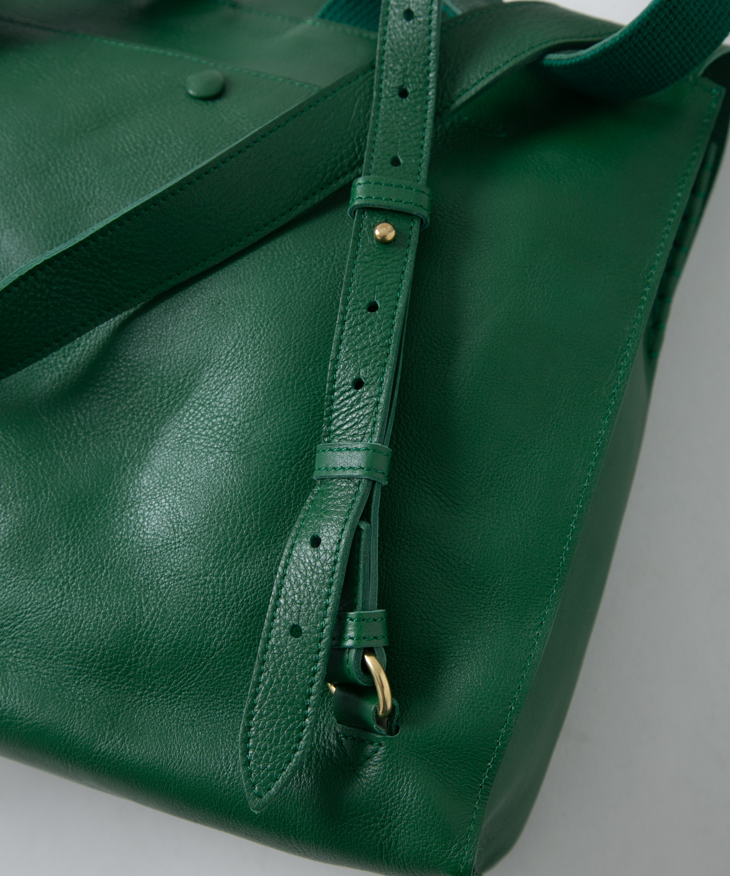 レザーリュックL