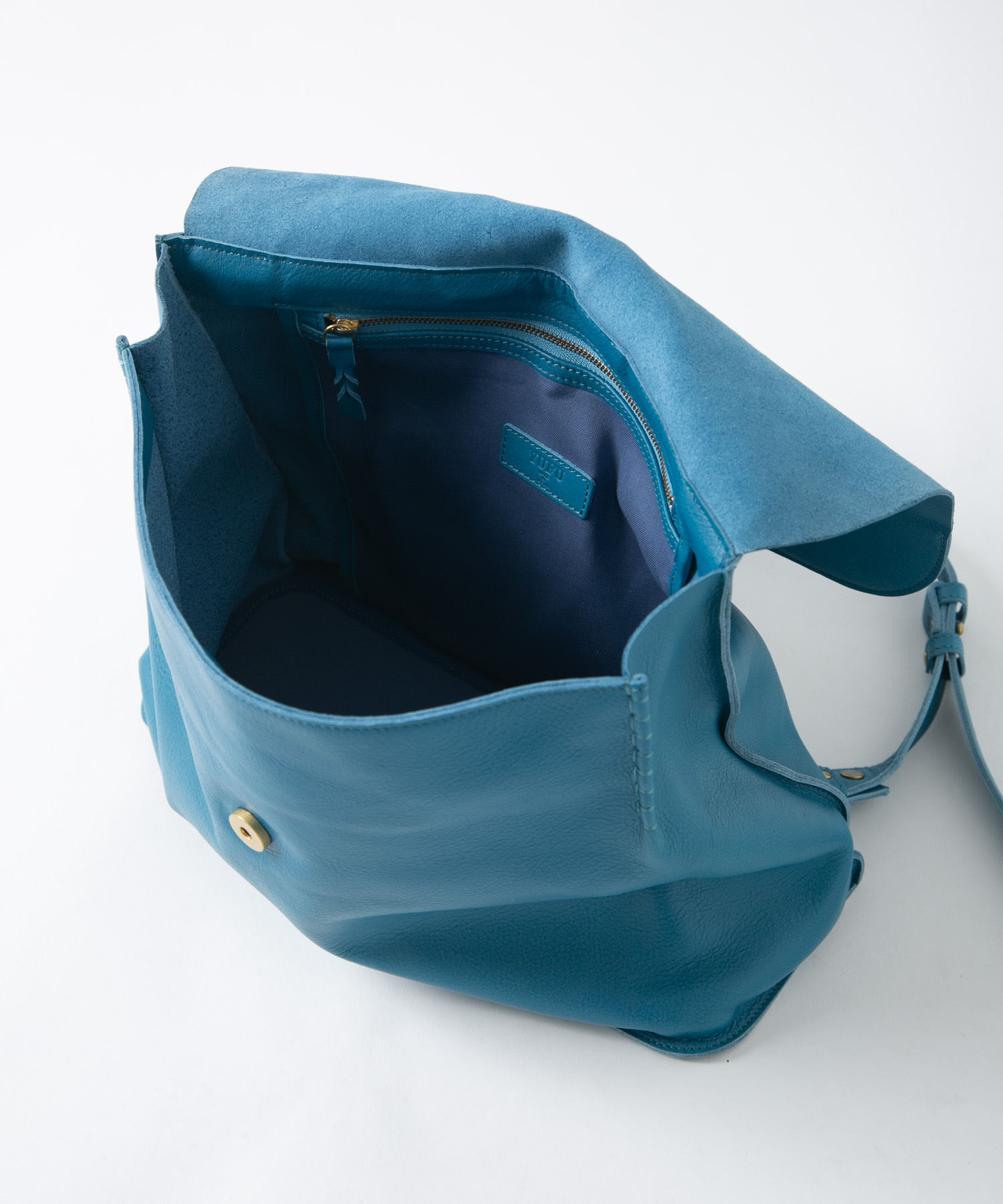 レザーリュックL