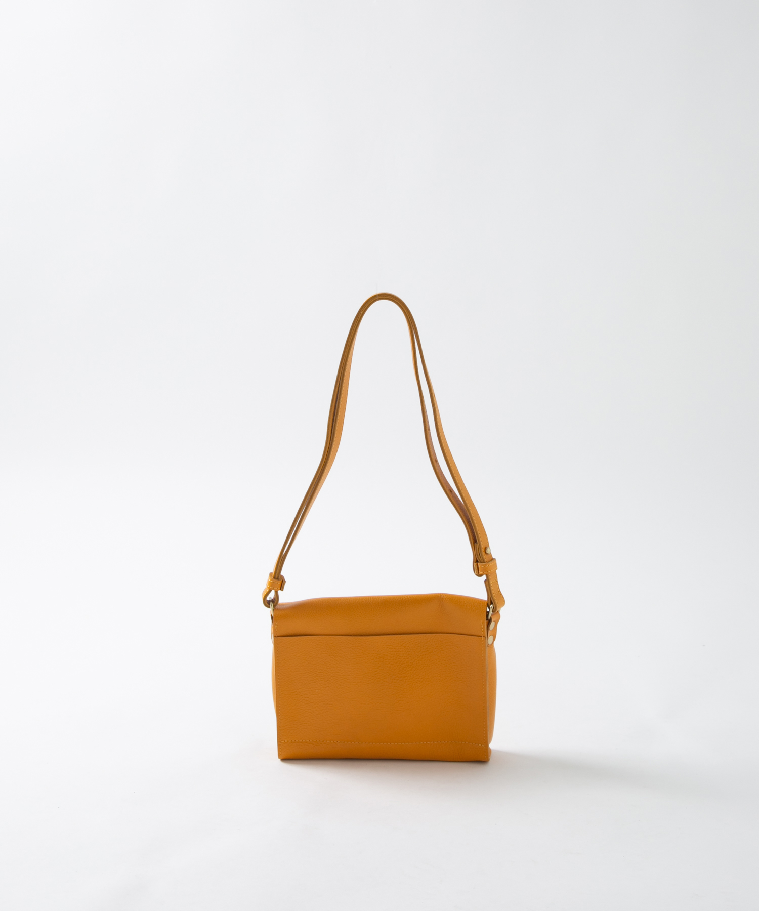 ショルダーポーチ