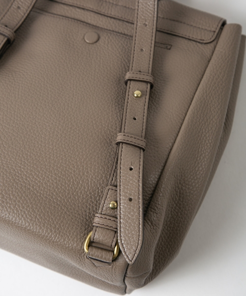 配色レザーリュック