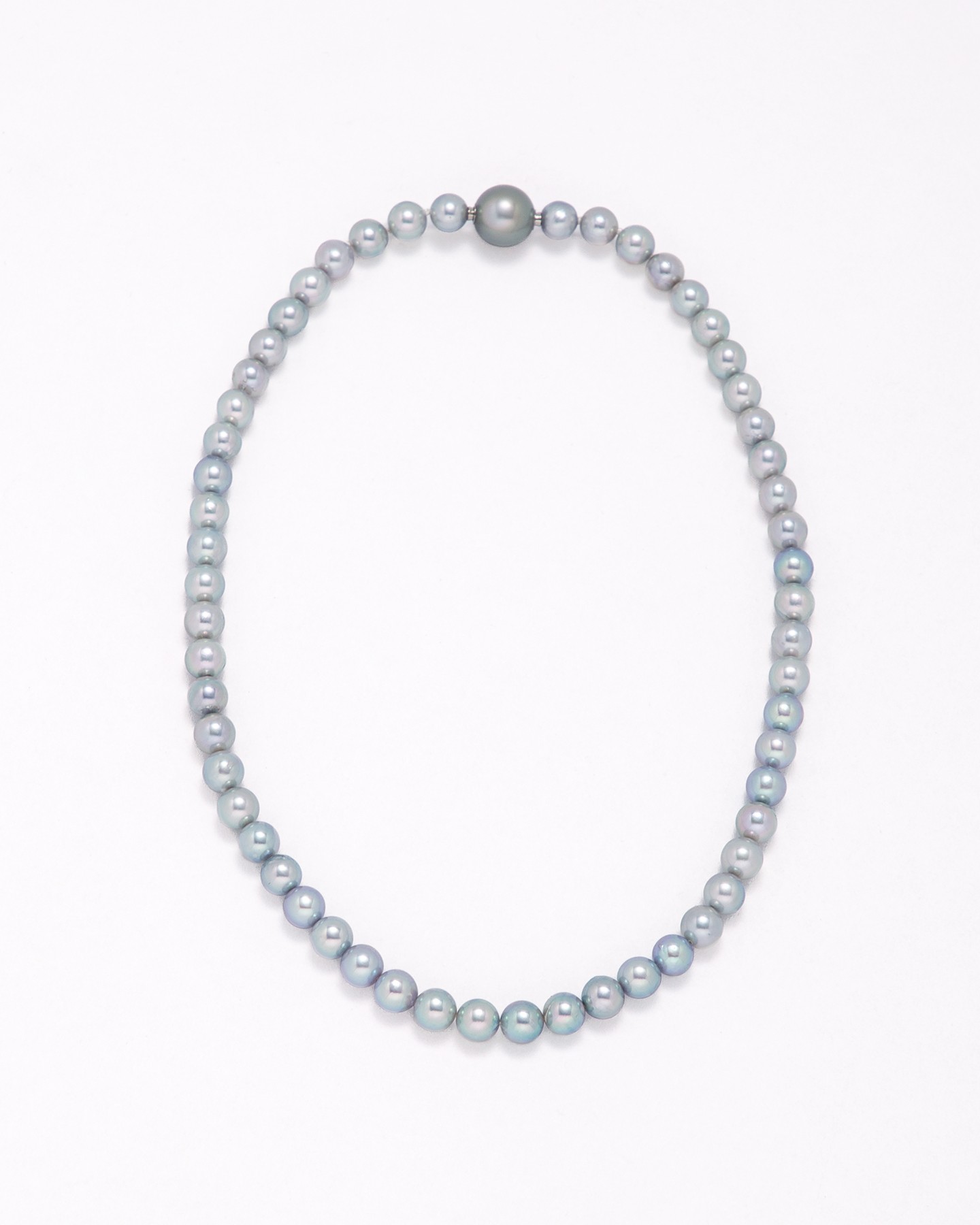 Seamless pearl necklace