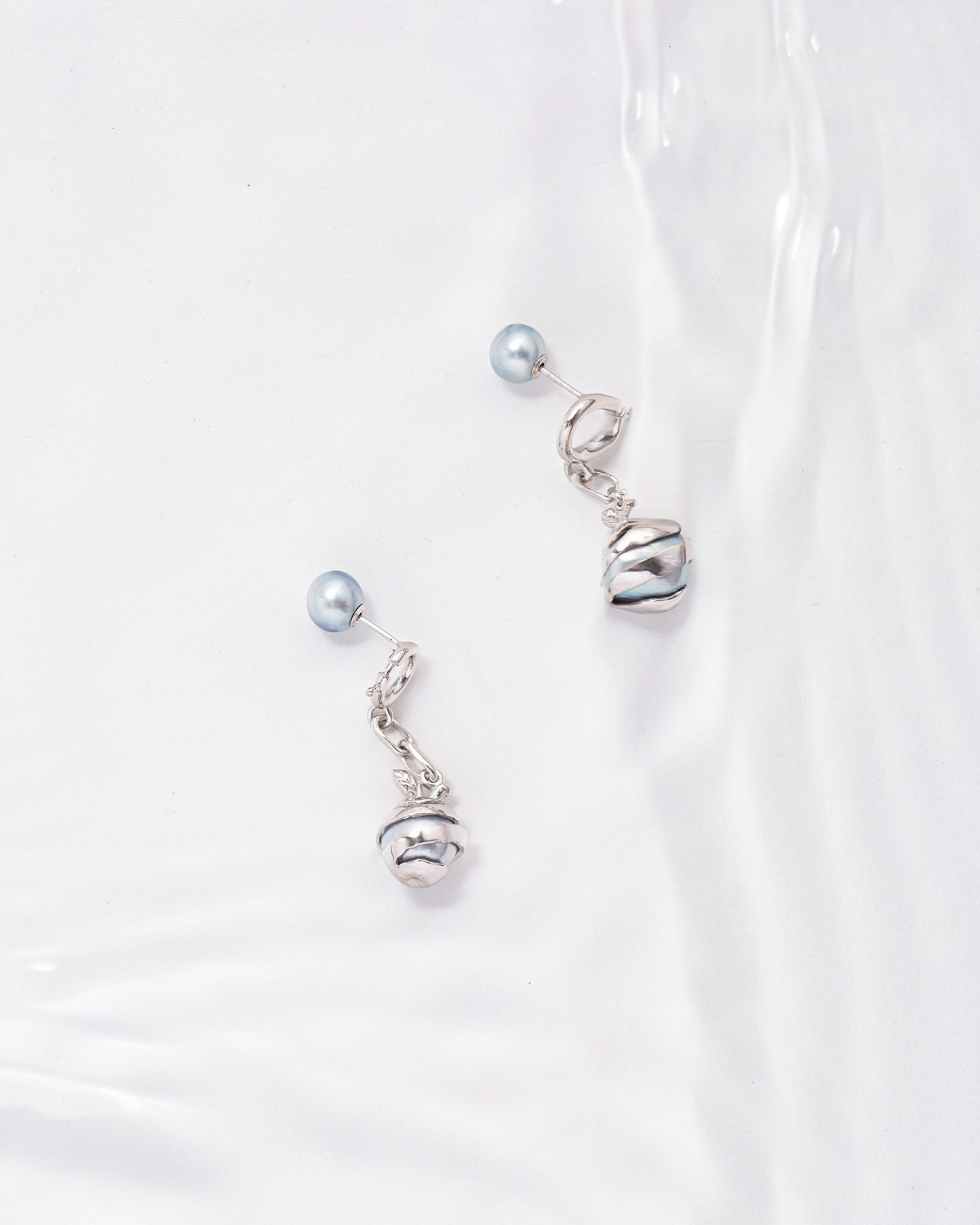 akoya pearl chain ear pierce short-LEFT