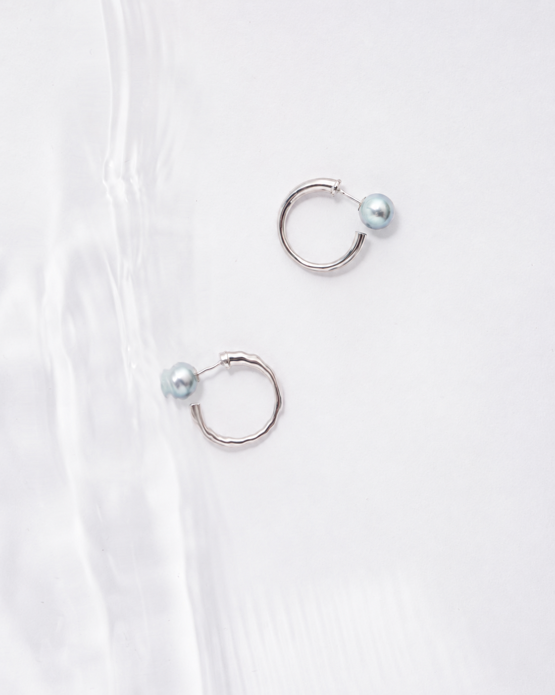 Akoya pearl catch hoop earrings(pair)