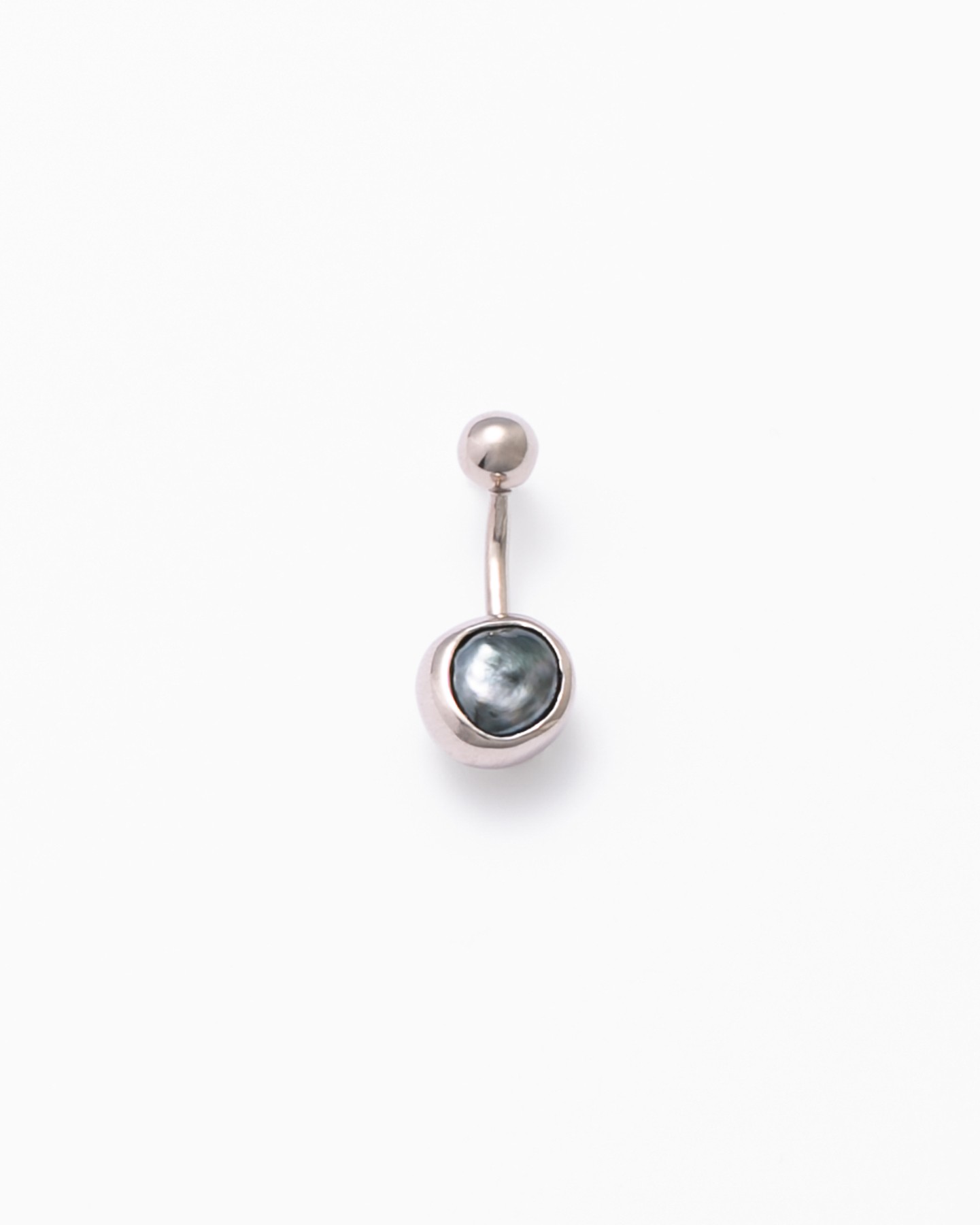 K18WG tahitian keshi pearl body pierce